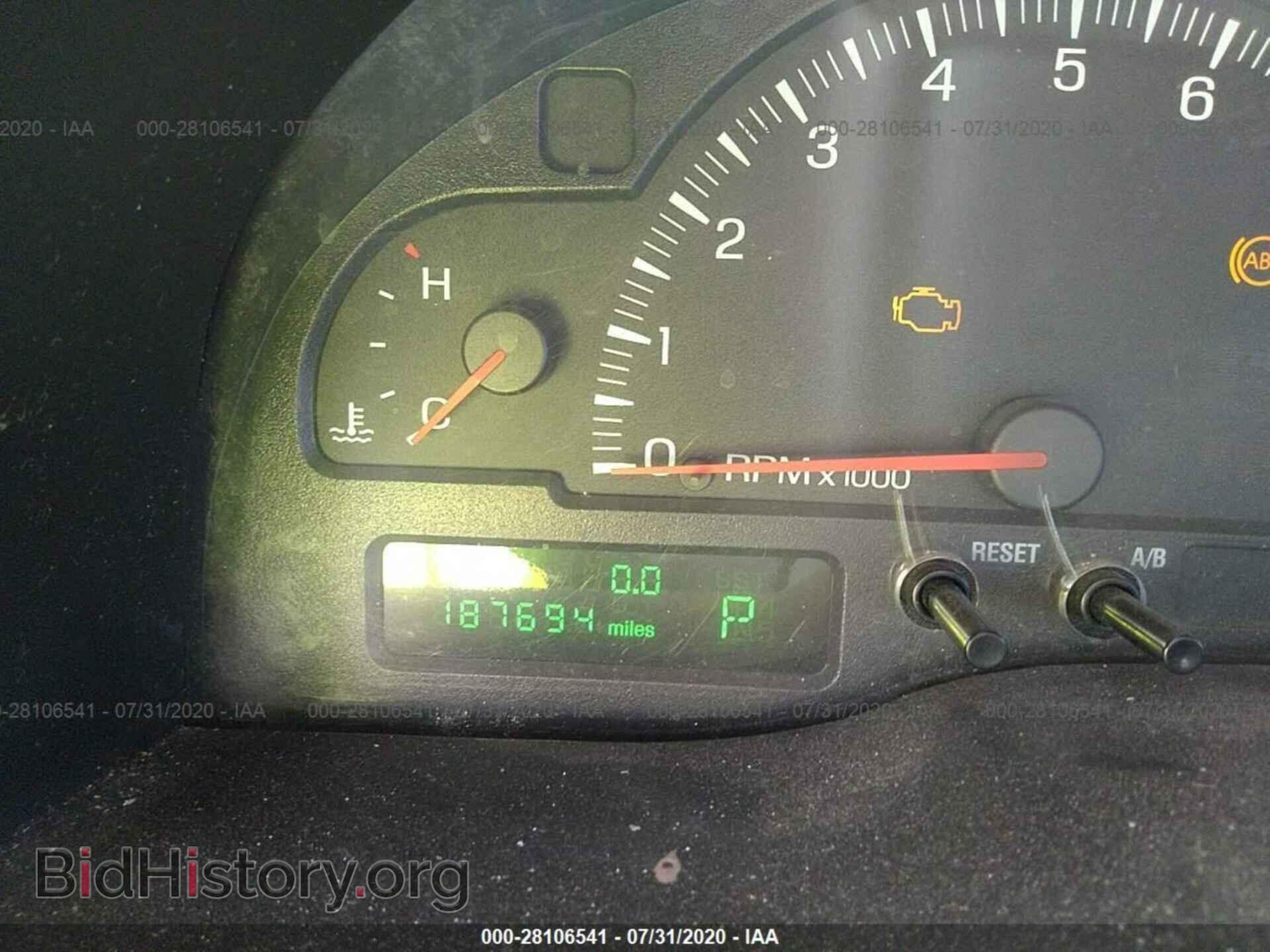 2000 LINCOLN LS - VIN: 1LNHM87A6YY931812 - Фото 7