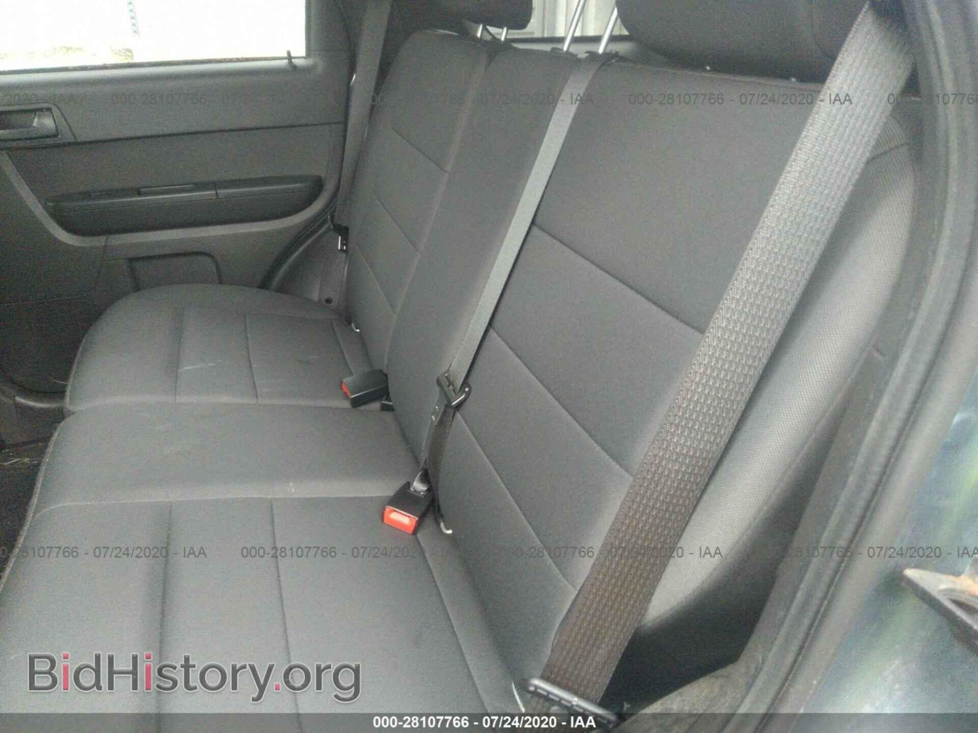2011 FORD ESCAPE - VIN: 1FMCU9DG4BKC35386 - Фото 8