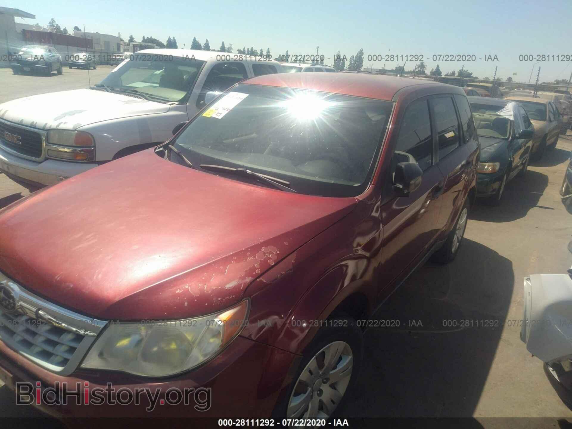 2011 SUBARU FORESTER - VIN: JF2SHBACXBH701558 - Фото 2