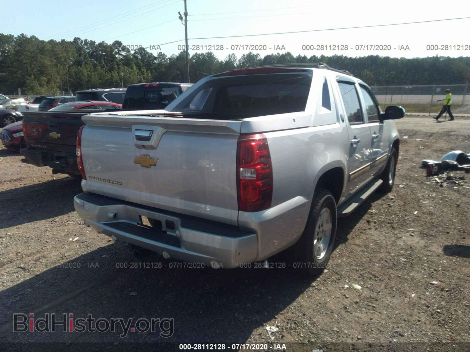 2013 CHEVROLET AVALANCHE - VIN: 3GNMCEE08DG103867 - Фото 4
