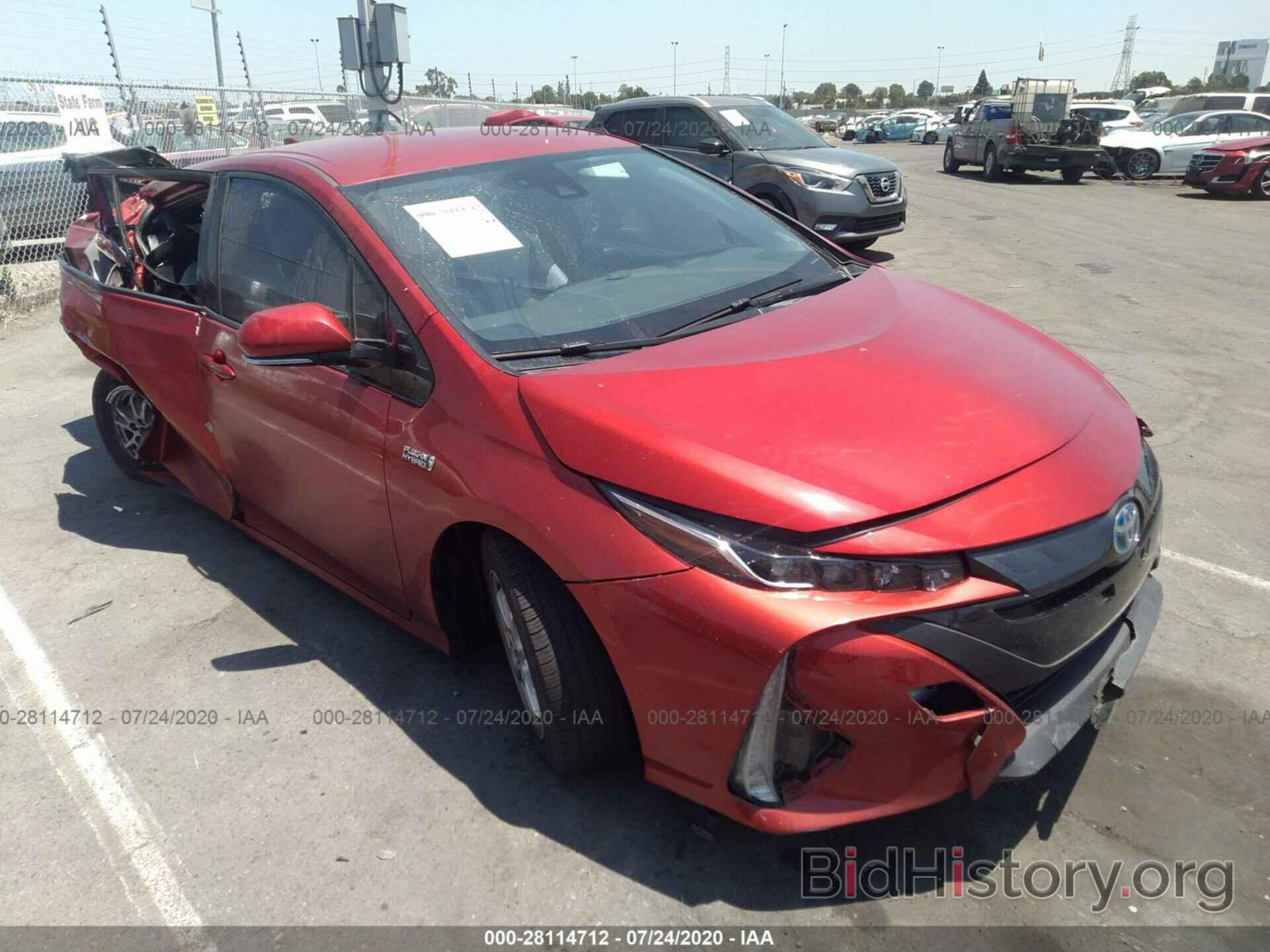 Photo JTDKARFP3H3030604 - TOYOTA PRIUS PRIME 2017