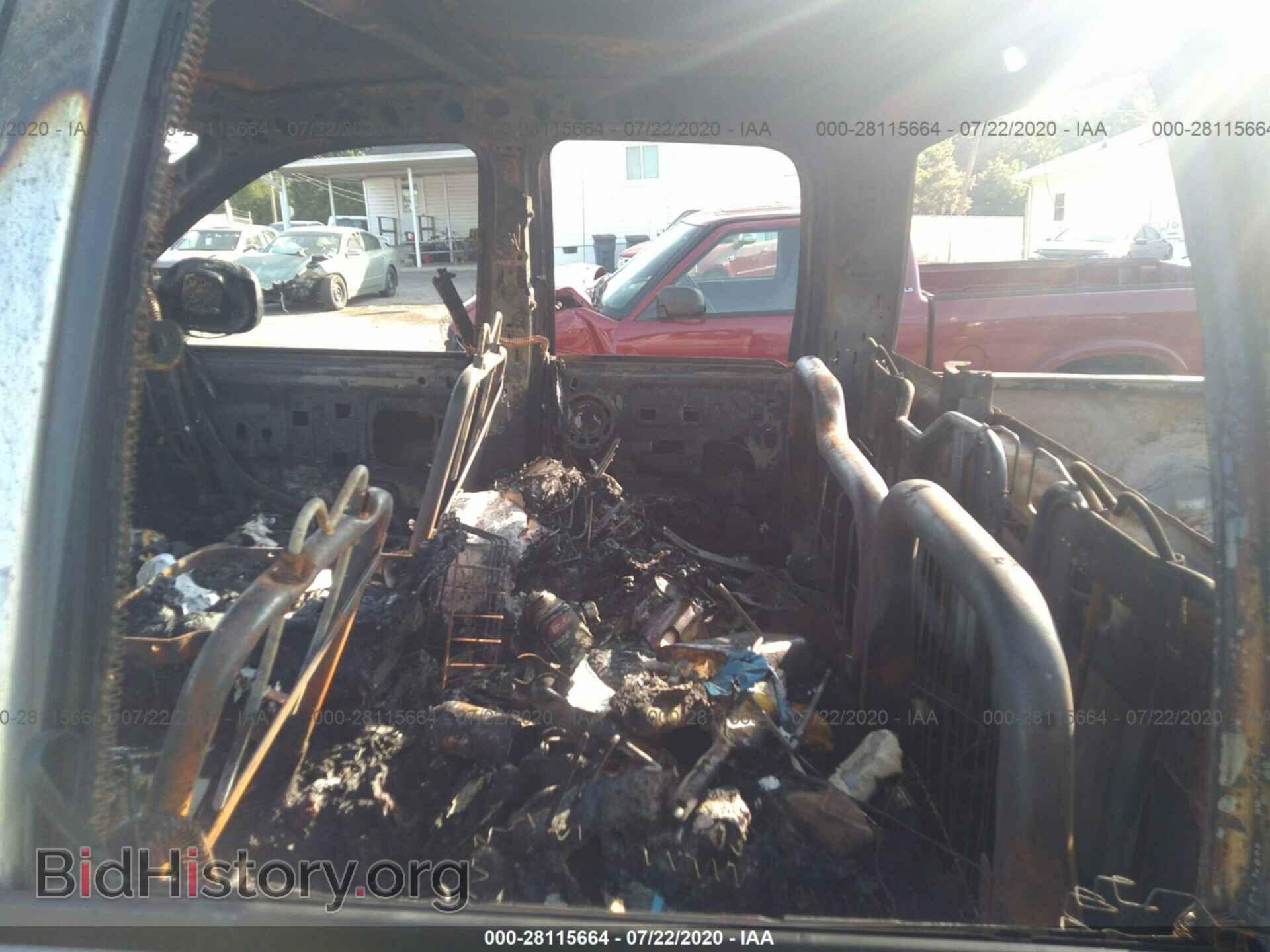 2004 DODGE RAM 1500 - VIN: 1D7HA18D34S673250 - Photo 8