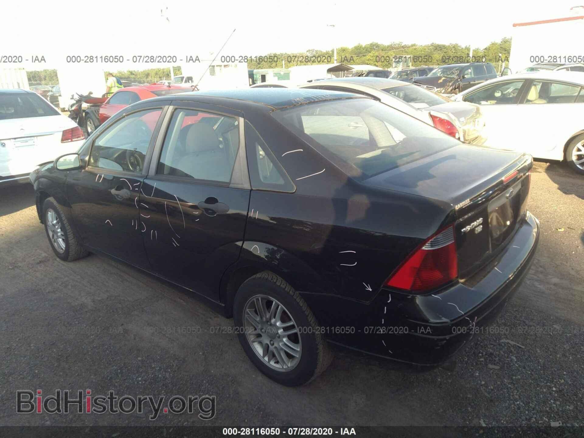 2007 FORD FOCUS - VIN: 1FAHP34N57W198285 - Фото 3