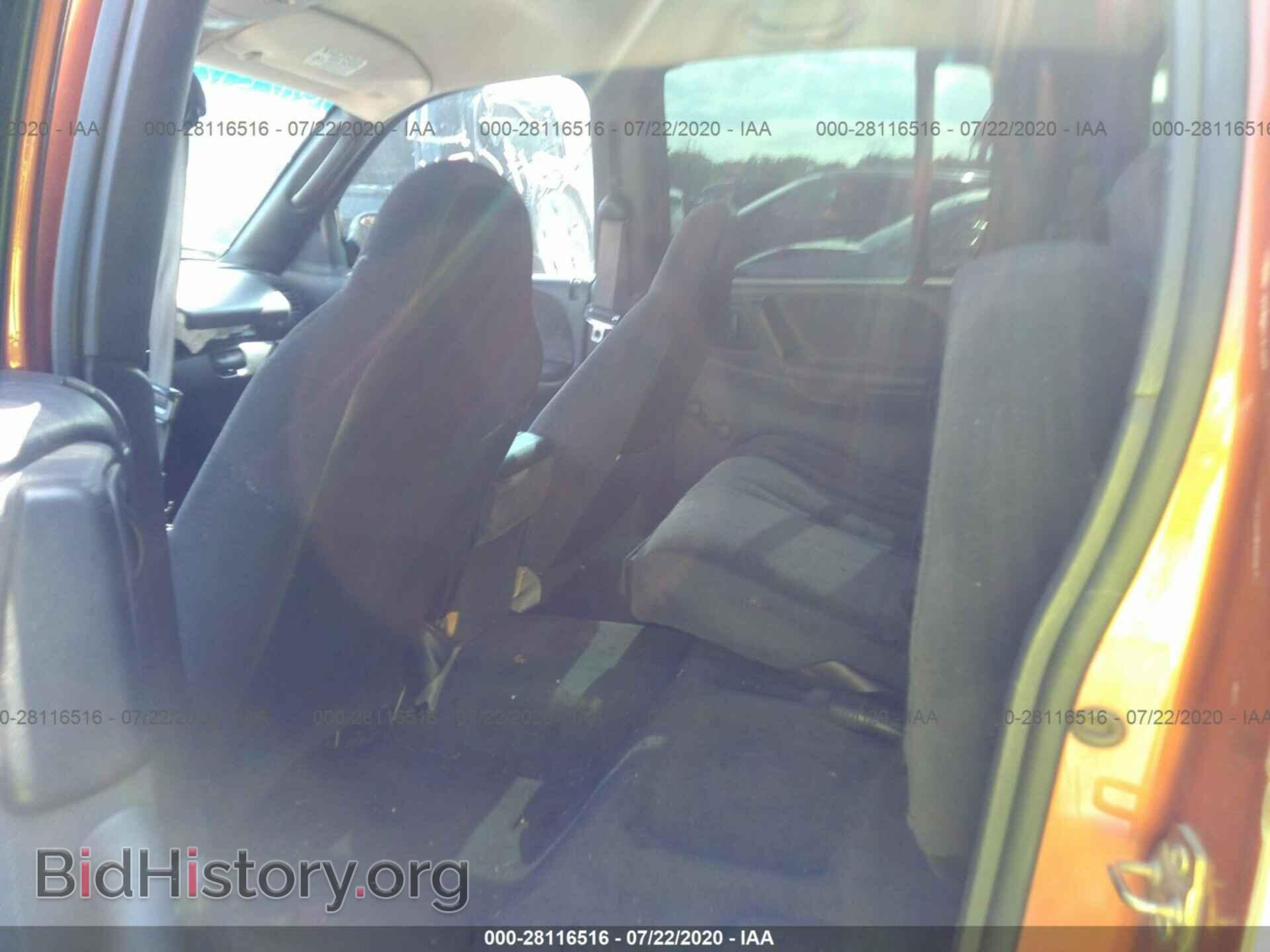 2000 DODGE DAKOTA - VIN: 1B7GG2AN6YS734657 - Фото 8