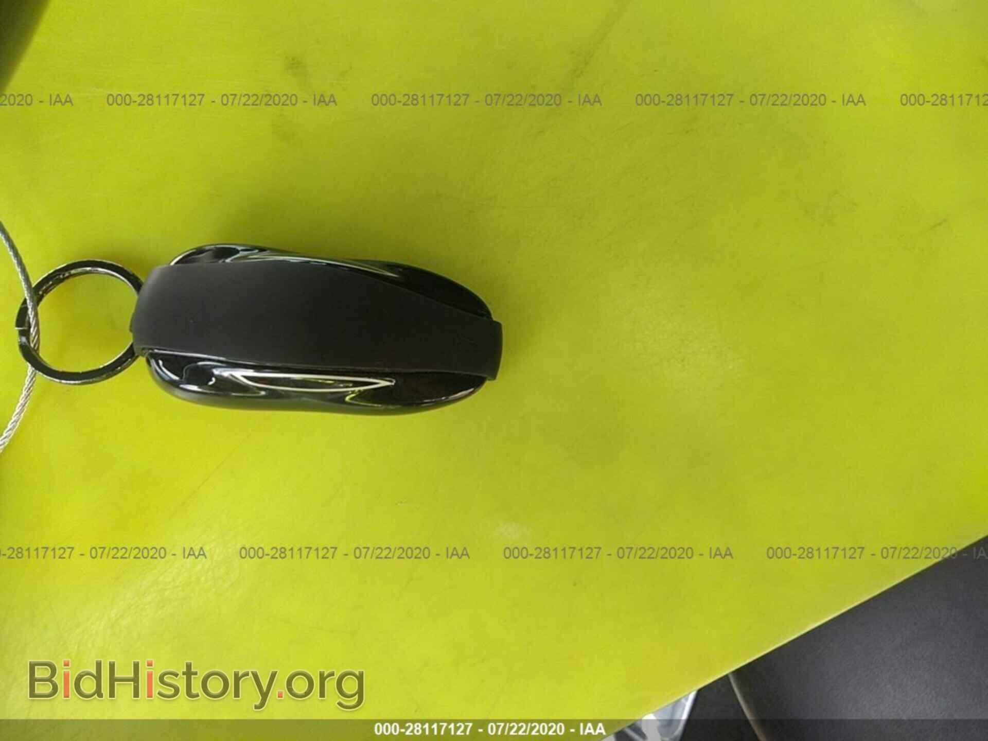 2016 TESLA MODEL S - VIN: 5YJSA1E18GF162001 - Photo 11