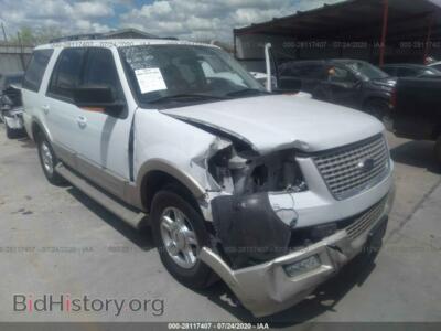 2005 Ford EXPEDITION Eddie Bauer, white — VIN 1FMPU18525LA76765, IAAI