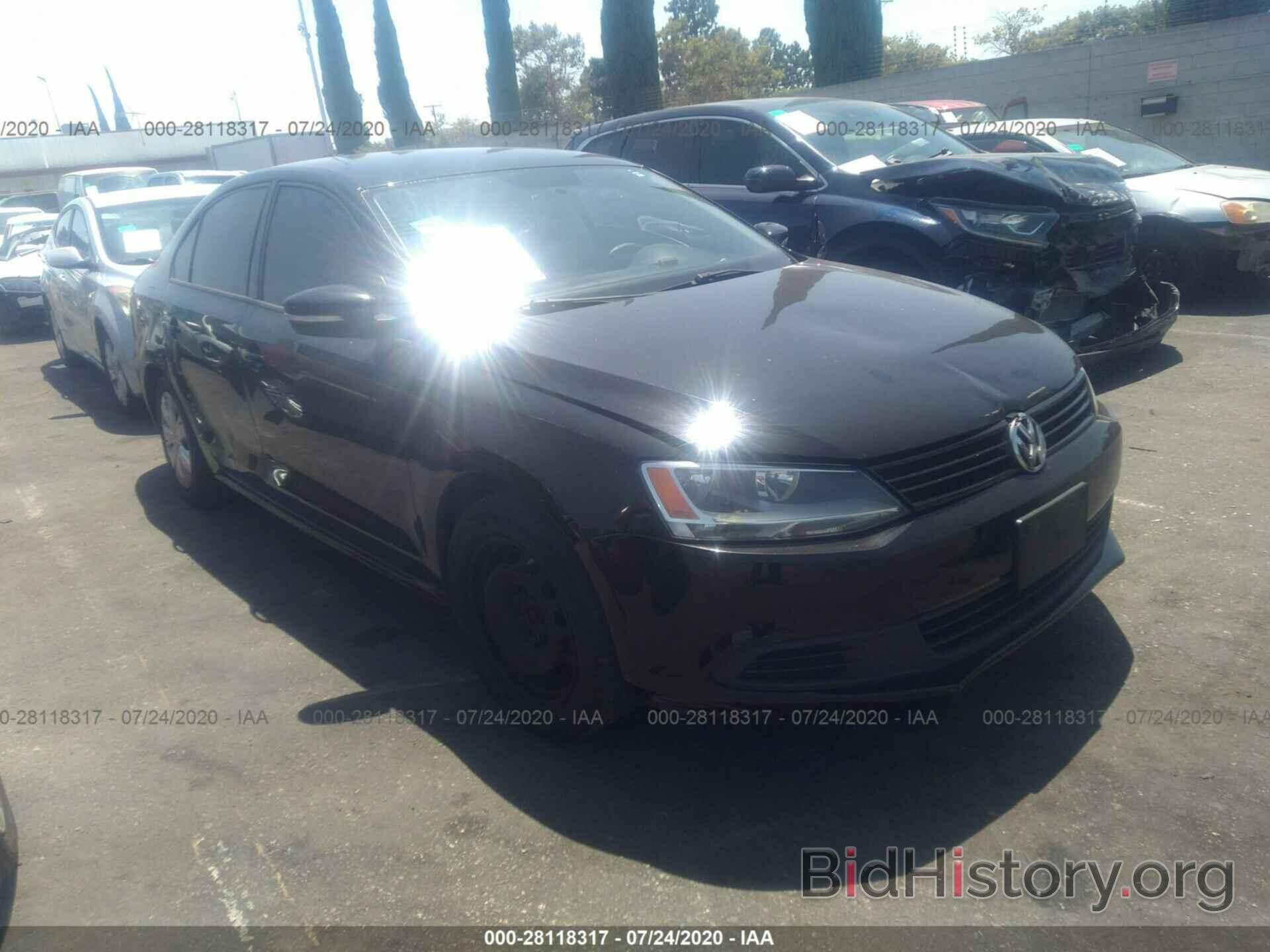 Фотография 3VWD17AJ9EM416435 - VOLKSWAGEN JETTA SEDAN 2014