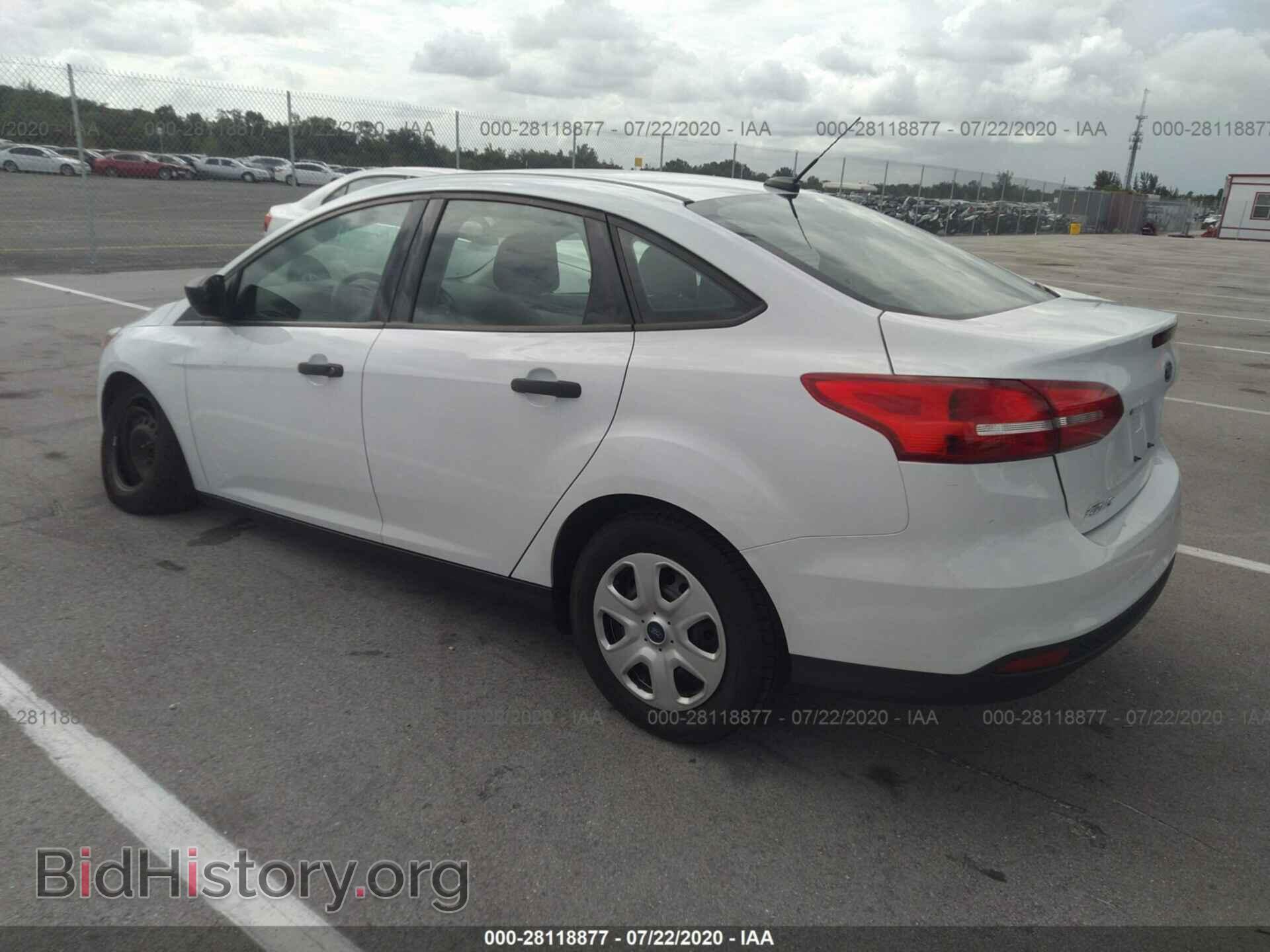 2017 FORD FOCUS - VIN: 1FADP3E23HL221360 - Photo 3