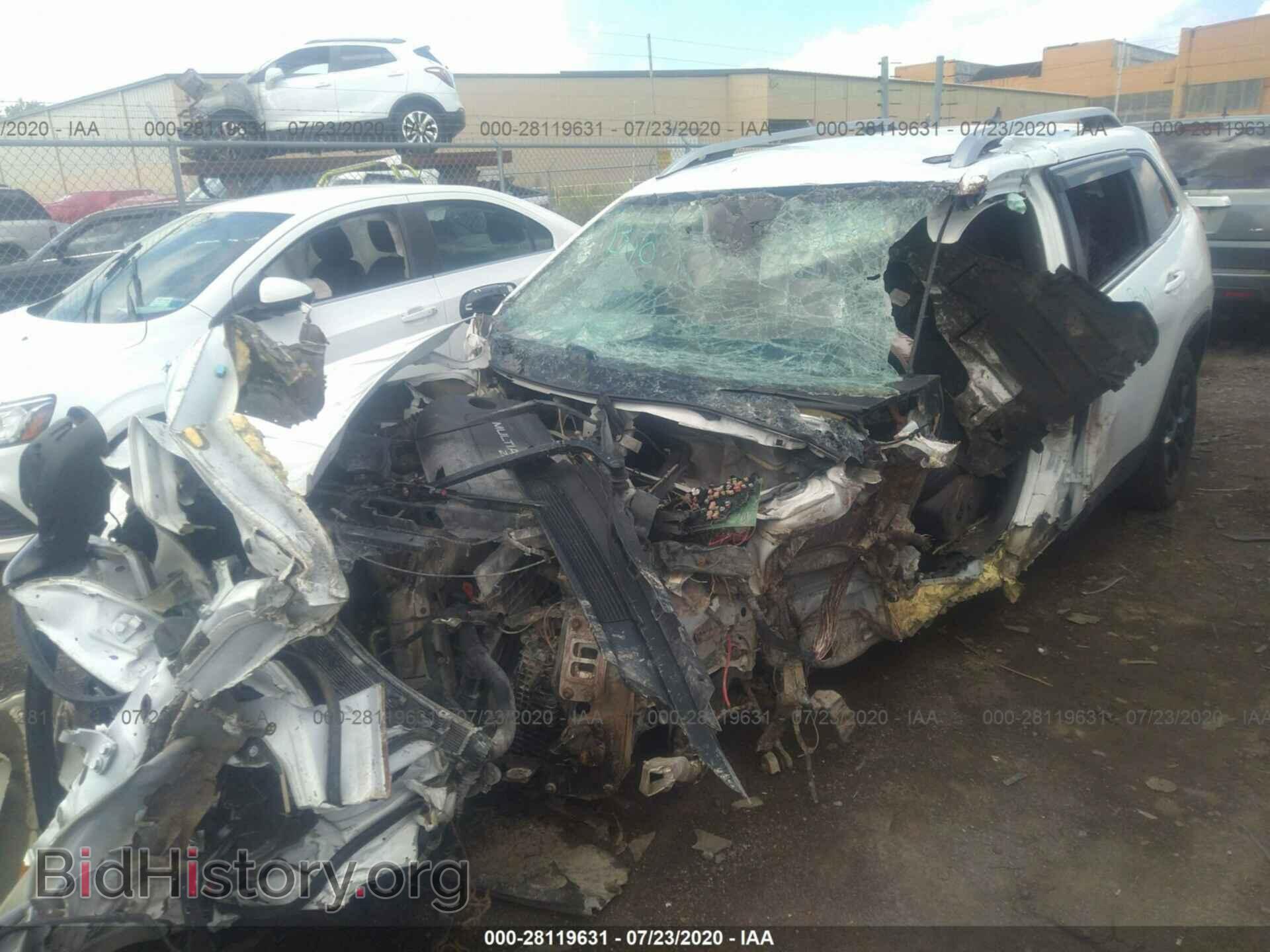 2016 JEEP CHEROKEE - VIN: 1C4PJMCB6GW104113 - Photo 2