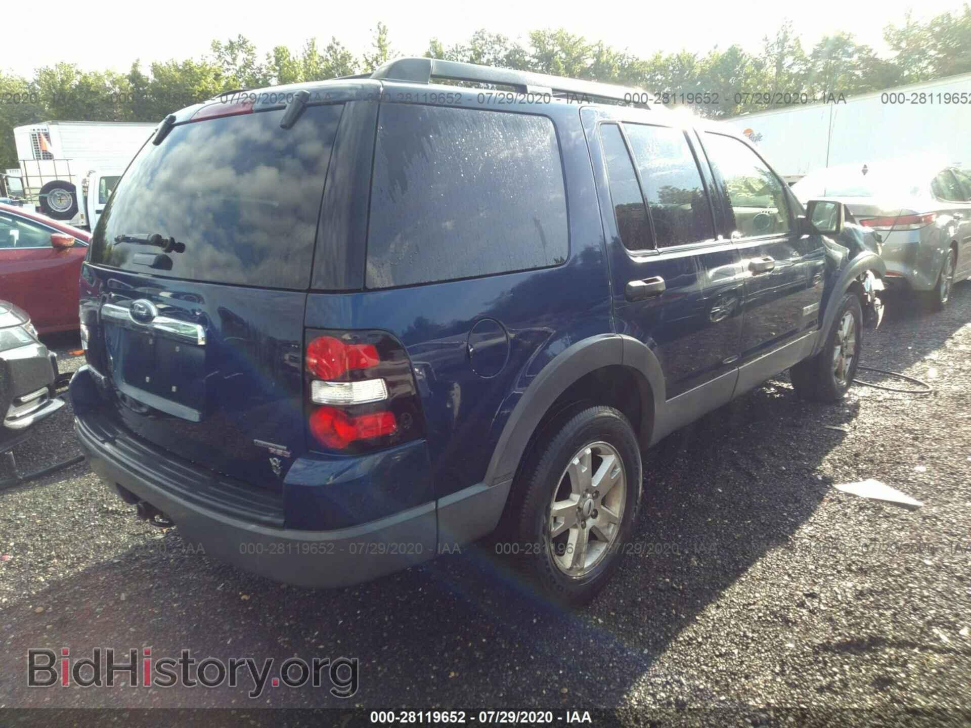 2006 FORD EXPLORER - VIN: 1FMEU73856UA05776 - Фото 4