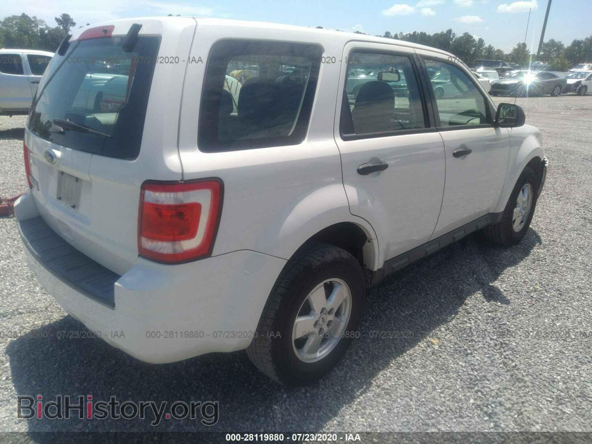 2011 FORD ESCAPE - VIN: 1FMCU0C75BKB56919 - Фото 4