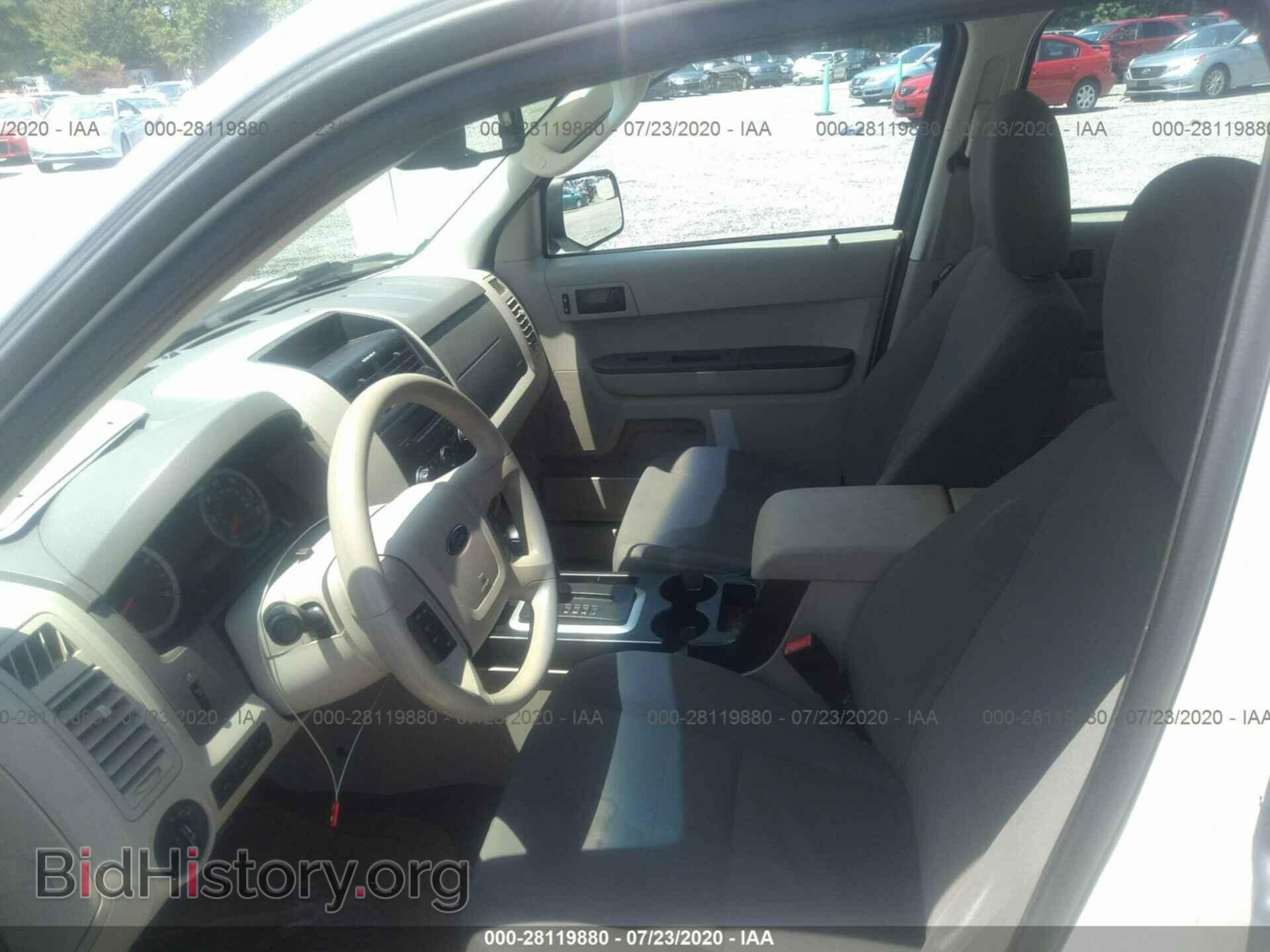 2011 FORD ESCAPE - VIN: 1FMCU0C75BKB56919 - Фото 5