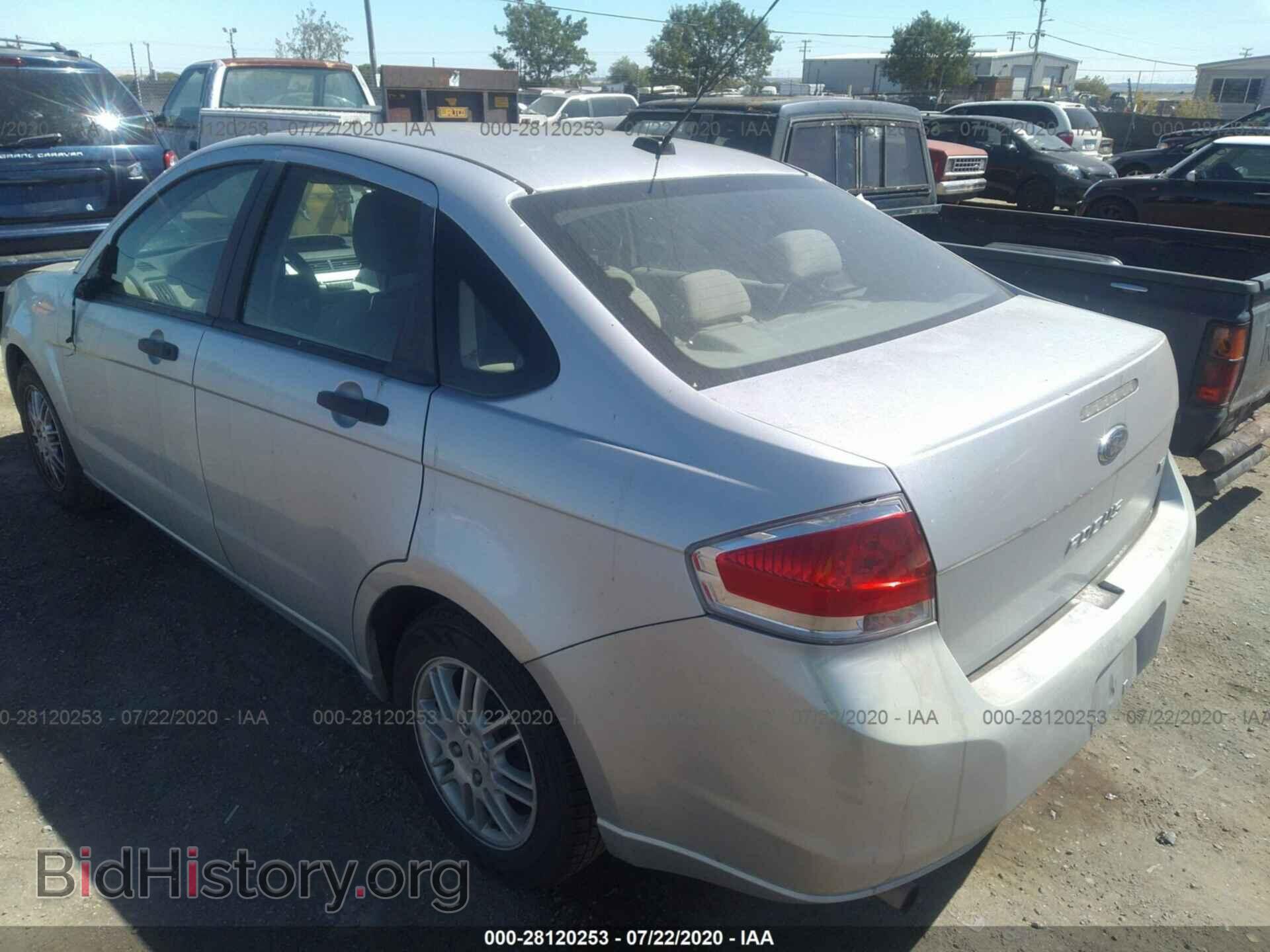2010 FORD FOCUS - VIN: 1FAHP3FN3AW111231 - Фото 3