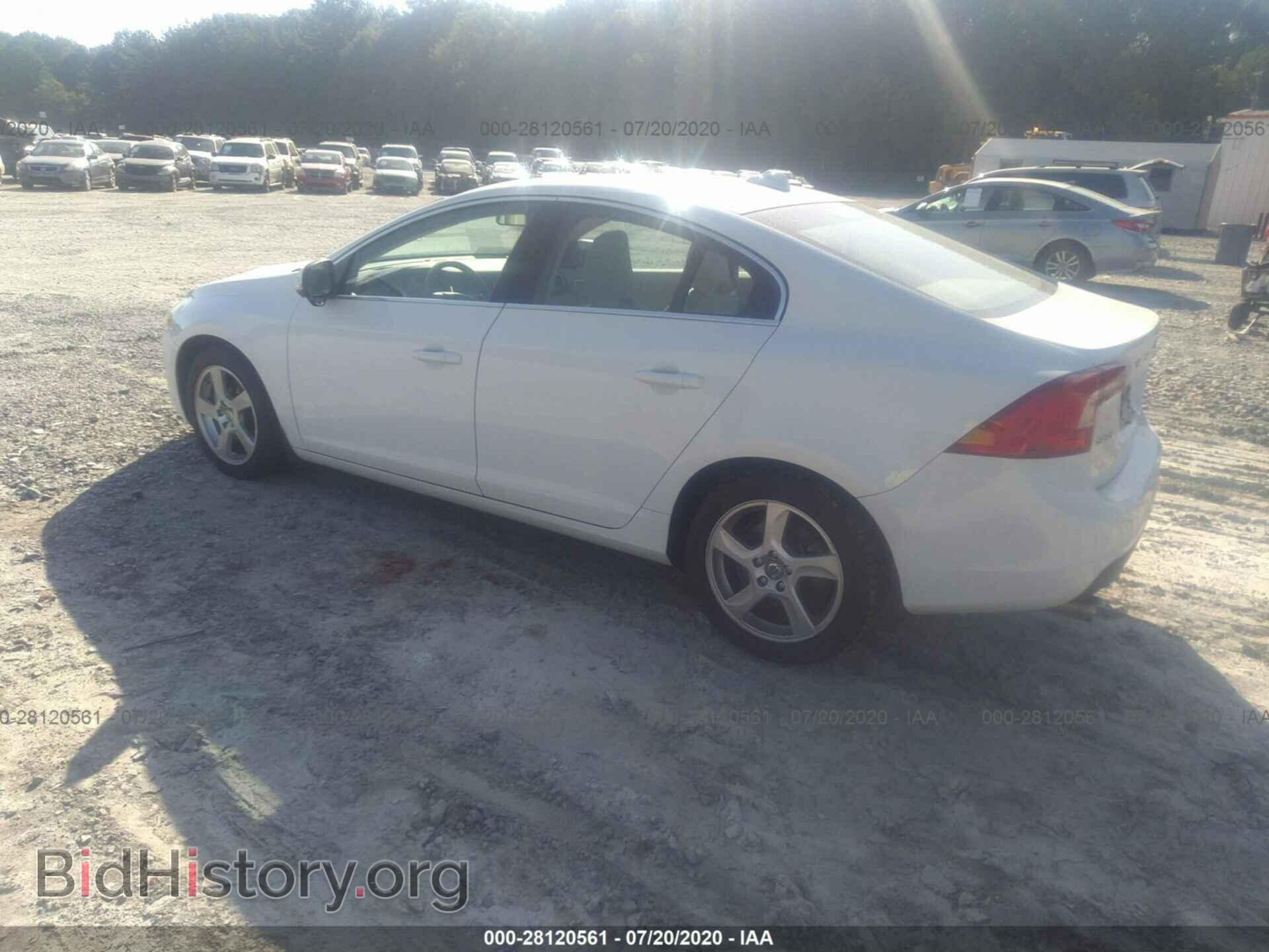 2012 Volvo S60 - VIN: YV1622F5XC2108251 - Фото 3