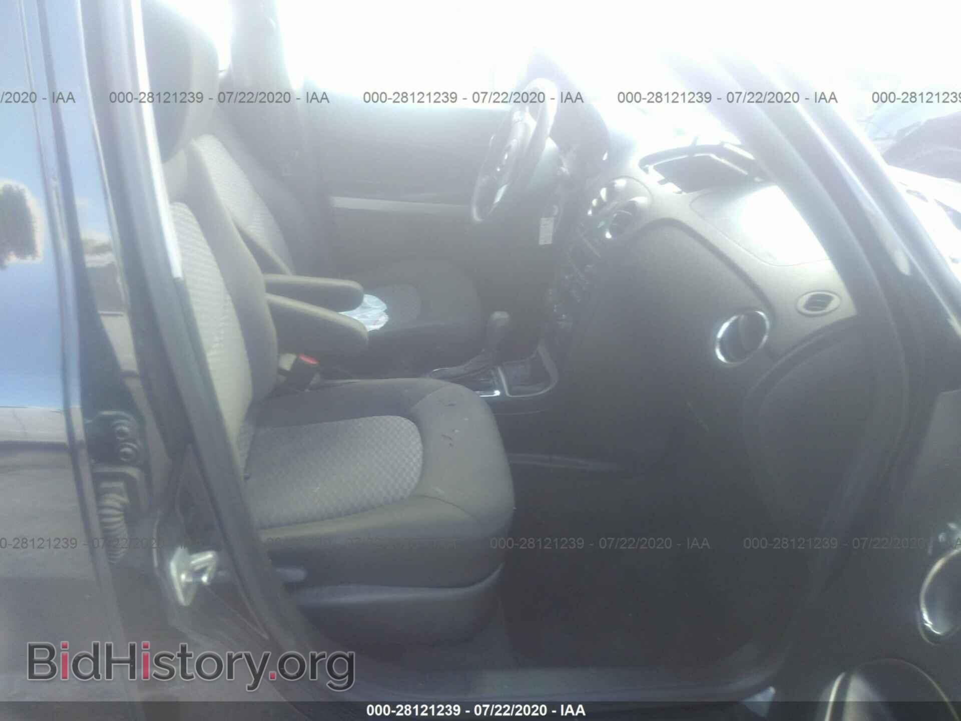 2010 CHEVROLET HHR - VIN: 3GNBAADB3AS627770 - Фото 5