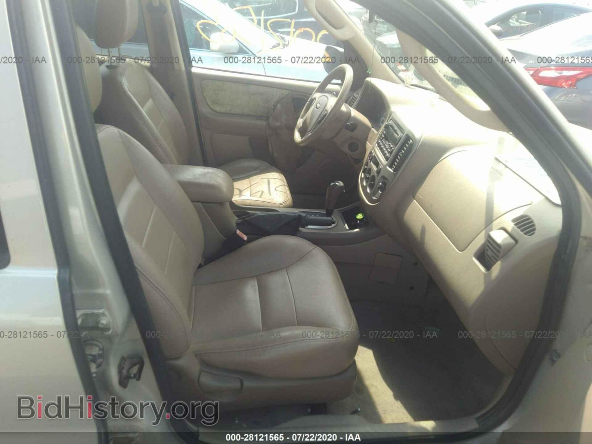 2005 FORD ESCAPE - VIN: 1FMYU93155DA18182 - Photo 5