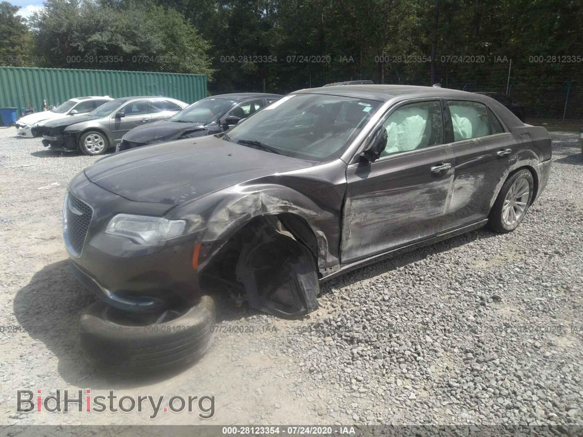 2016 CHRYSLER 300 - VIN: 2C3CCAEG6GH342921 - Photo 2