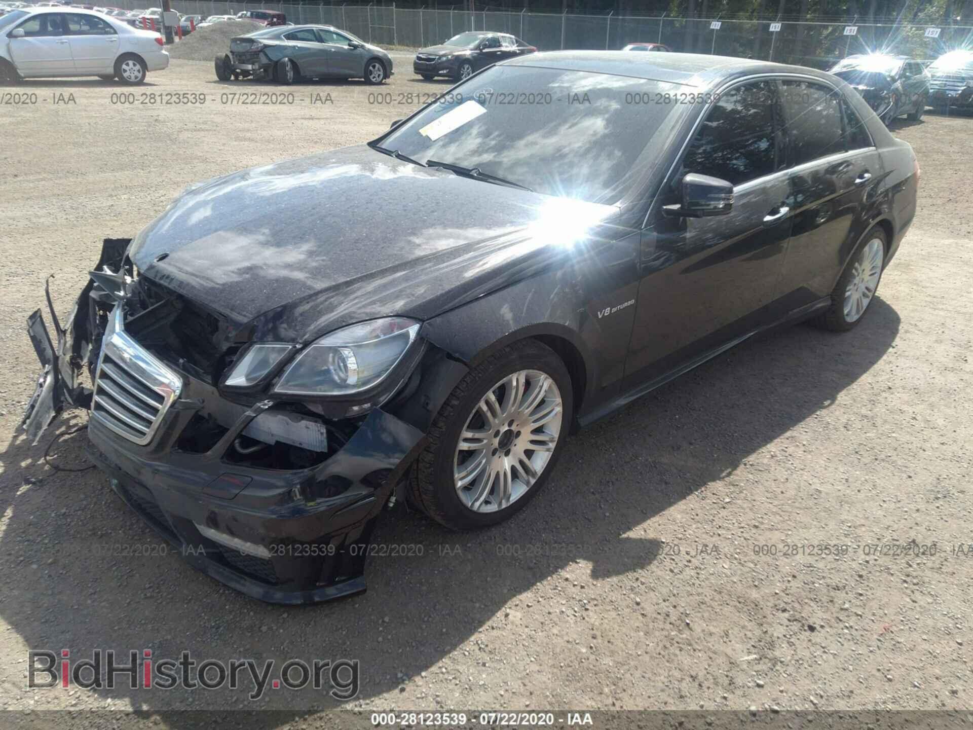2012 MERCEDES-BENZ E-CLASS - VIN: WDDHF7EB3CA501893 - Фото 2