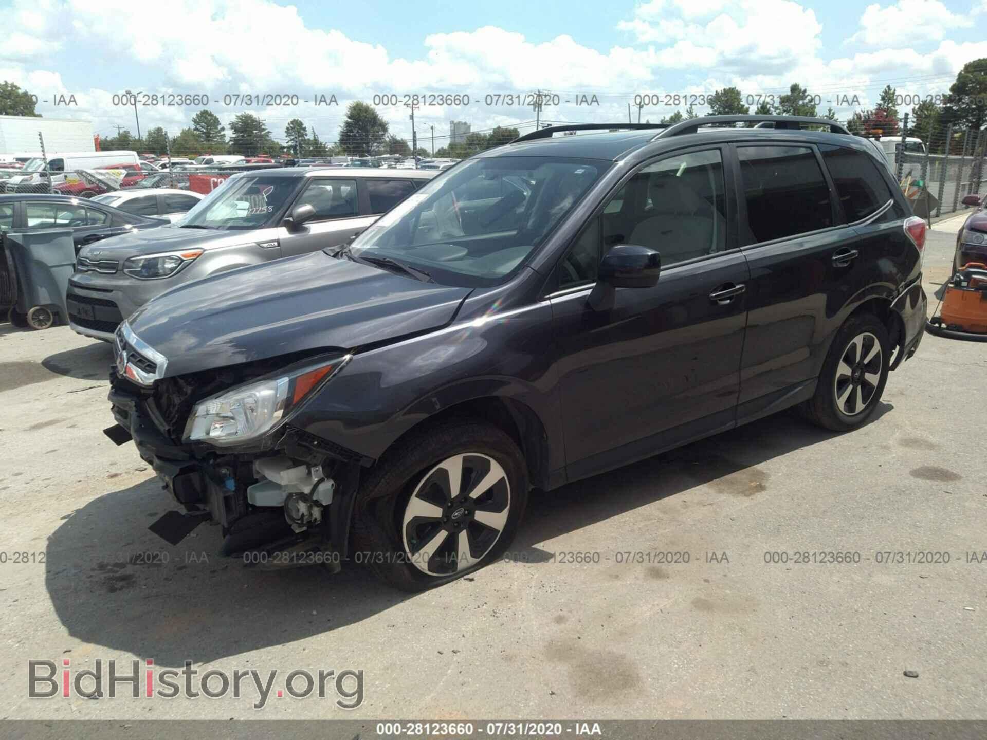 2017 SUBARU FORESTER - VIN: JF2SJAGC7HH538107 - Фото 2