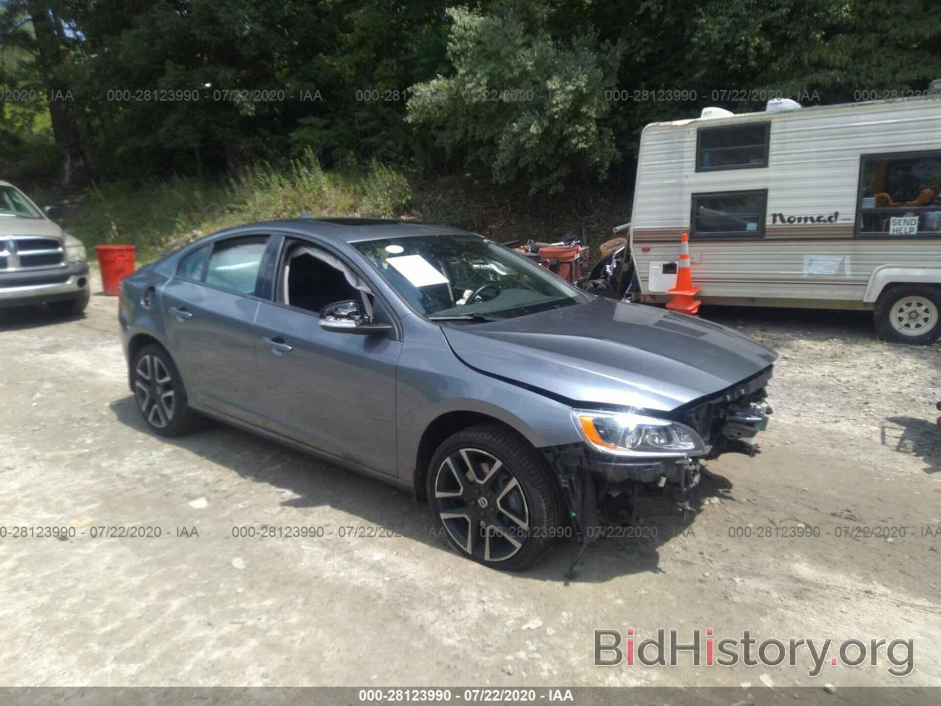 Photo YV140MTLXH2431969 - VOLVO S60 2017