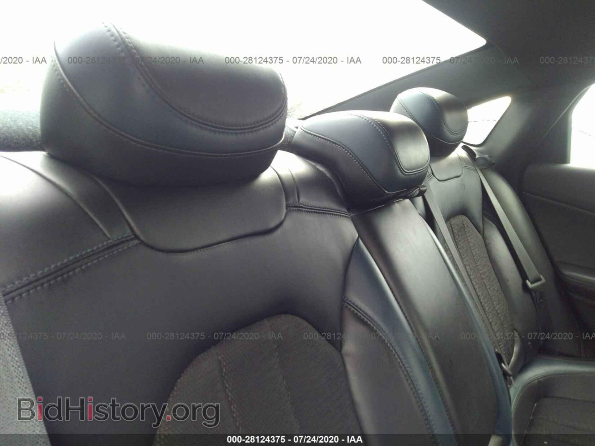 2015 CHRYSLER 200 - VIN: 1C3CCCBG2FN638864 - Photo 8