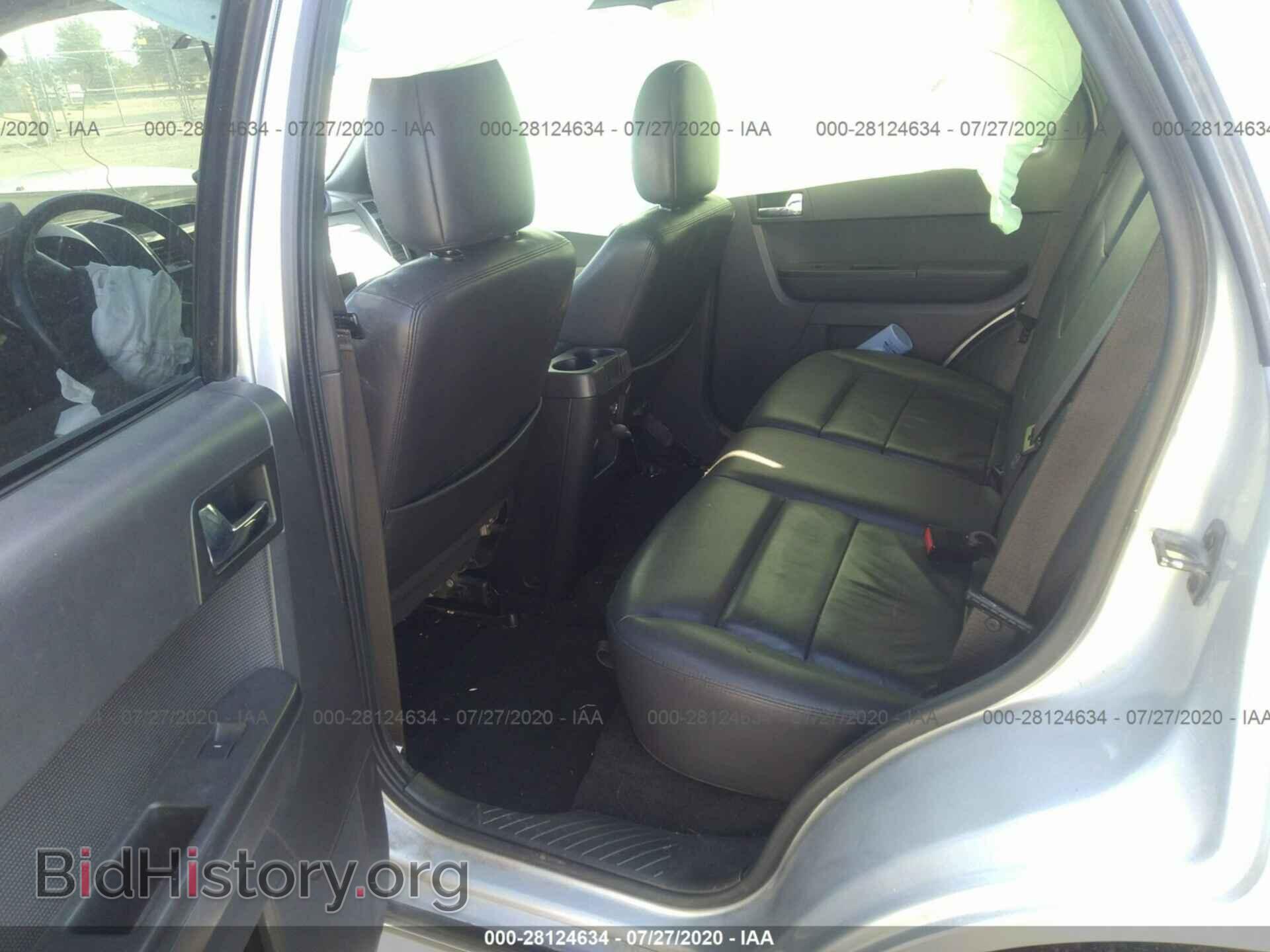 2011 FORD ESCAPE - VIN: 1FMCU0D72BKB72347 - Photo 8