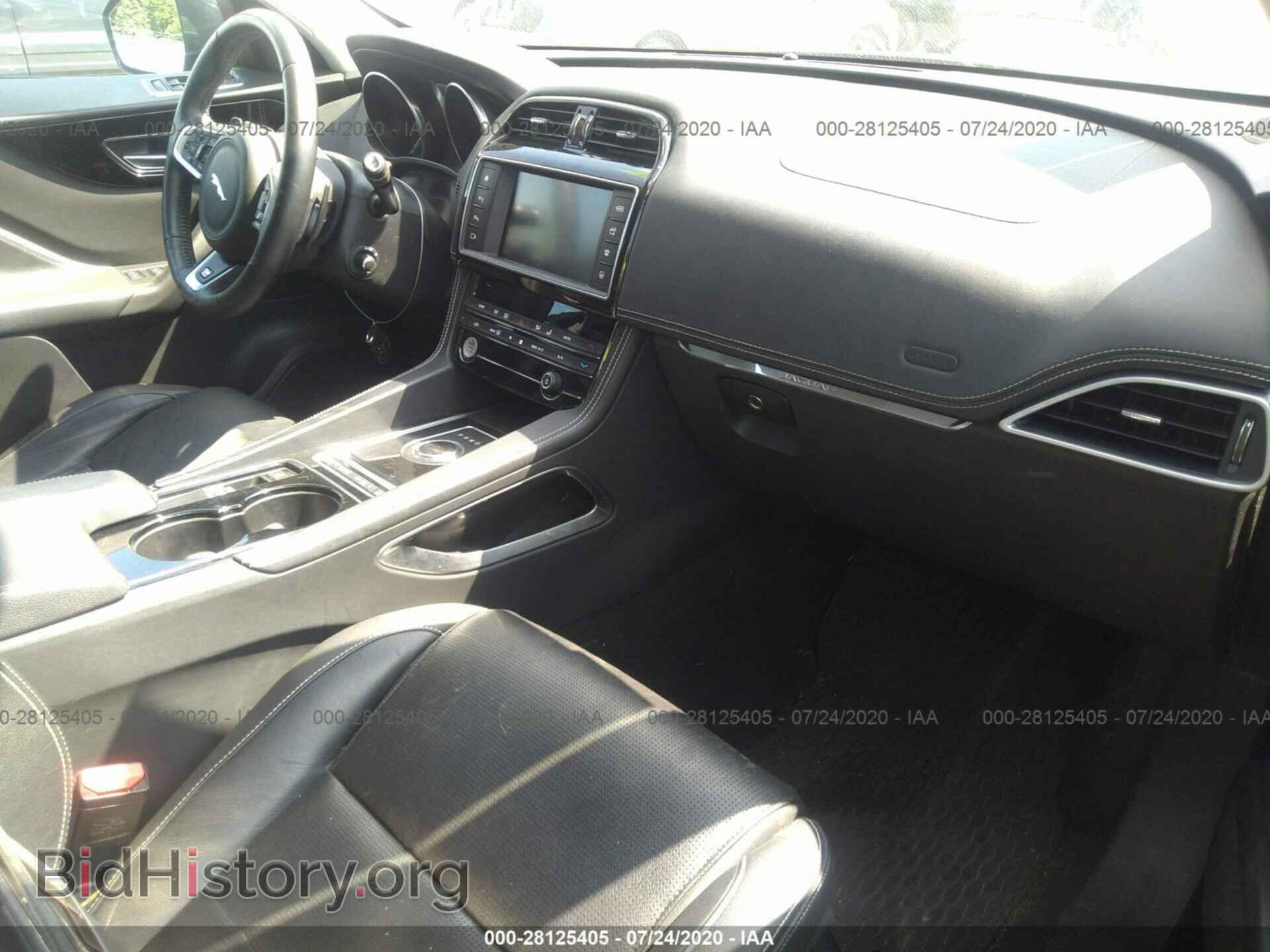2017 JAGUAR F-PACE - VIN: SADCL2BV9HA895488 - Фото 5