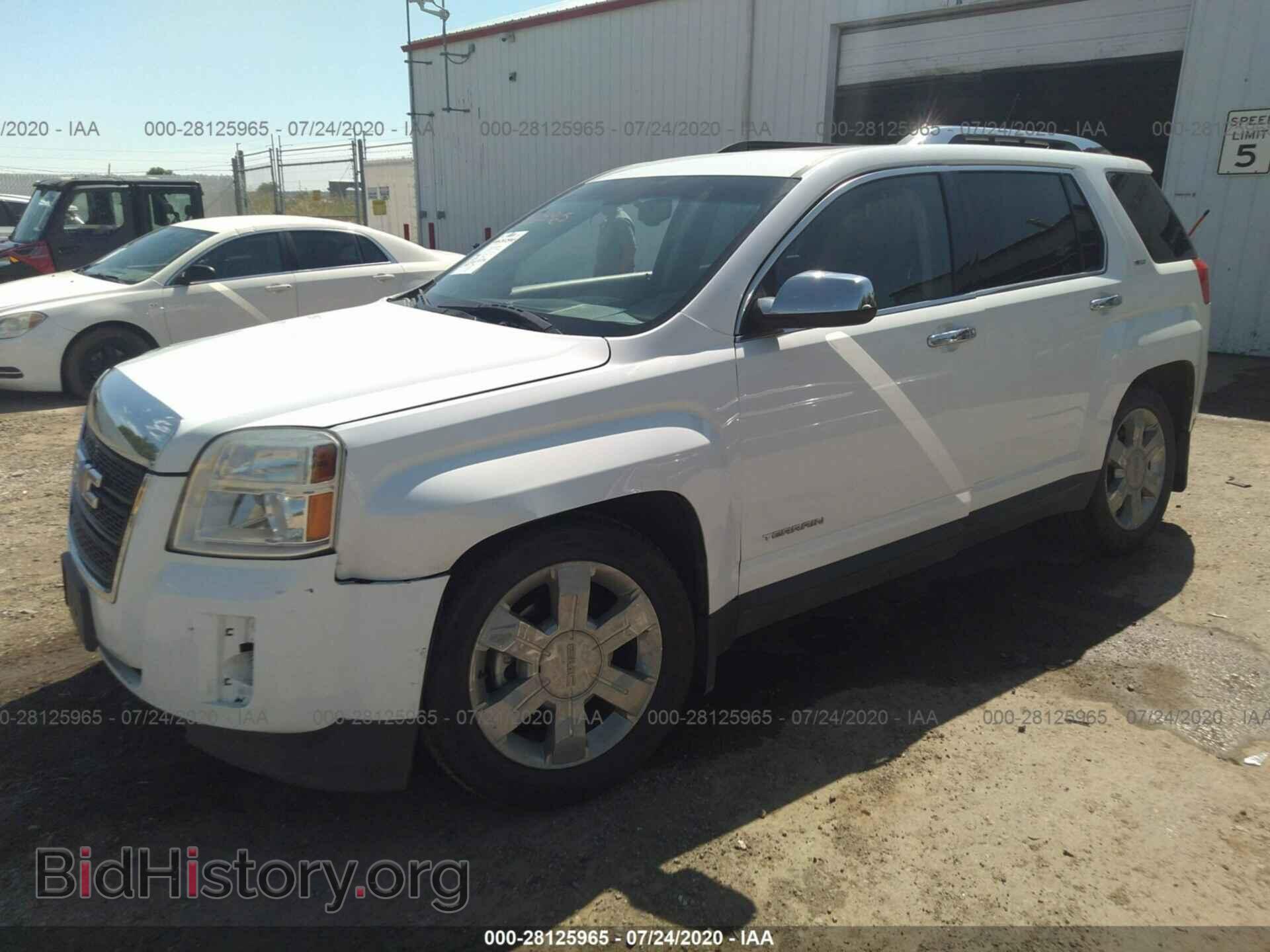 2011 GMC TERRAIN - VIN: 2CTFLXE5XB6455788 - Photo 2