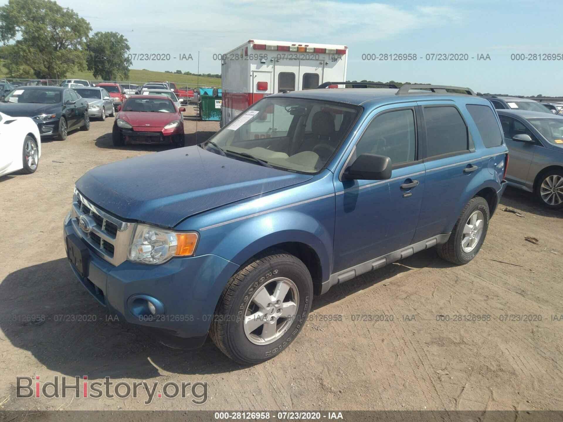 2009 FORD ESCAPE - VIN: 1FMCU93G19KC49788 - Фото 2