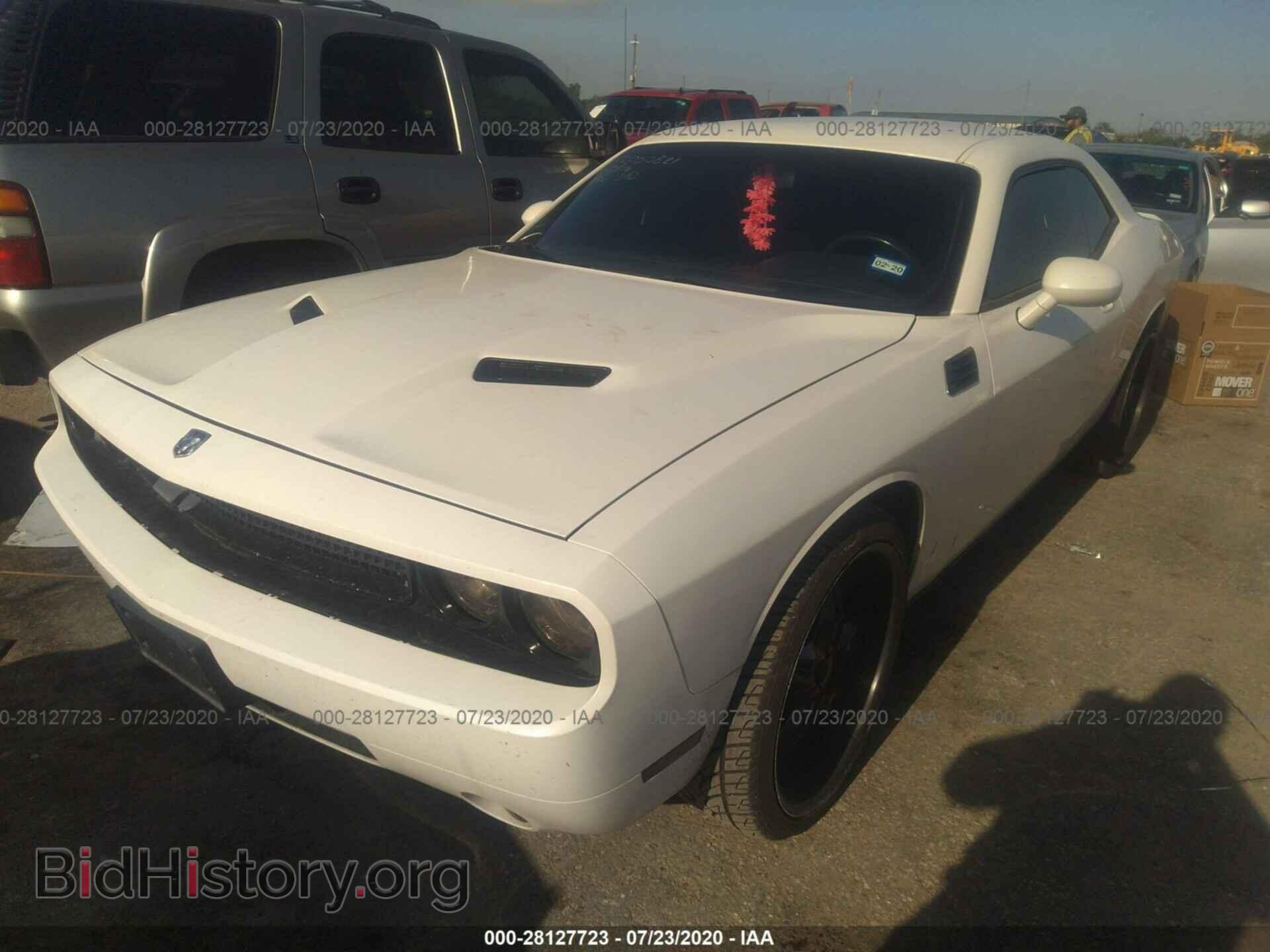 2009 DODGE CHALLENGER - VIN: 2B3LJ44VX9H527240 - Фото 2