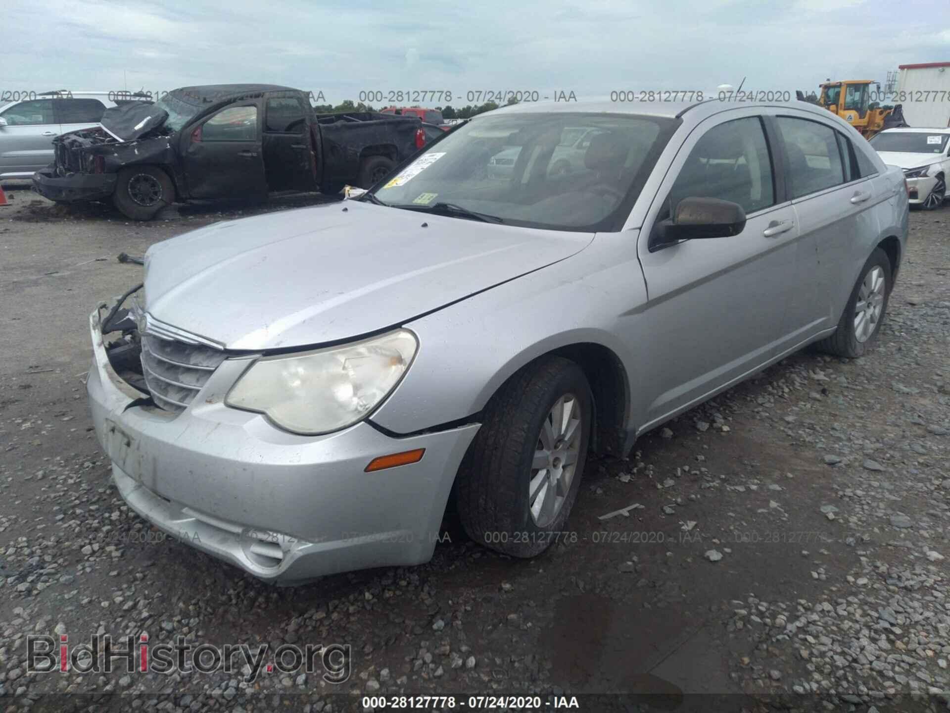 2010 CHRYSLER SEBRING - VIN: 1C3CC4FB8AN123669 - Фото 2