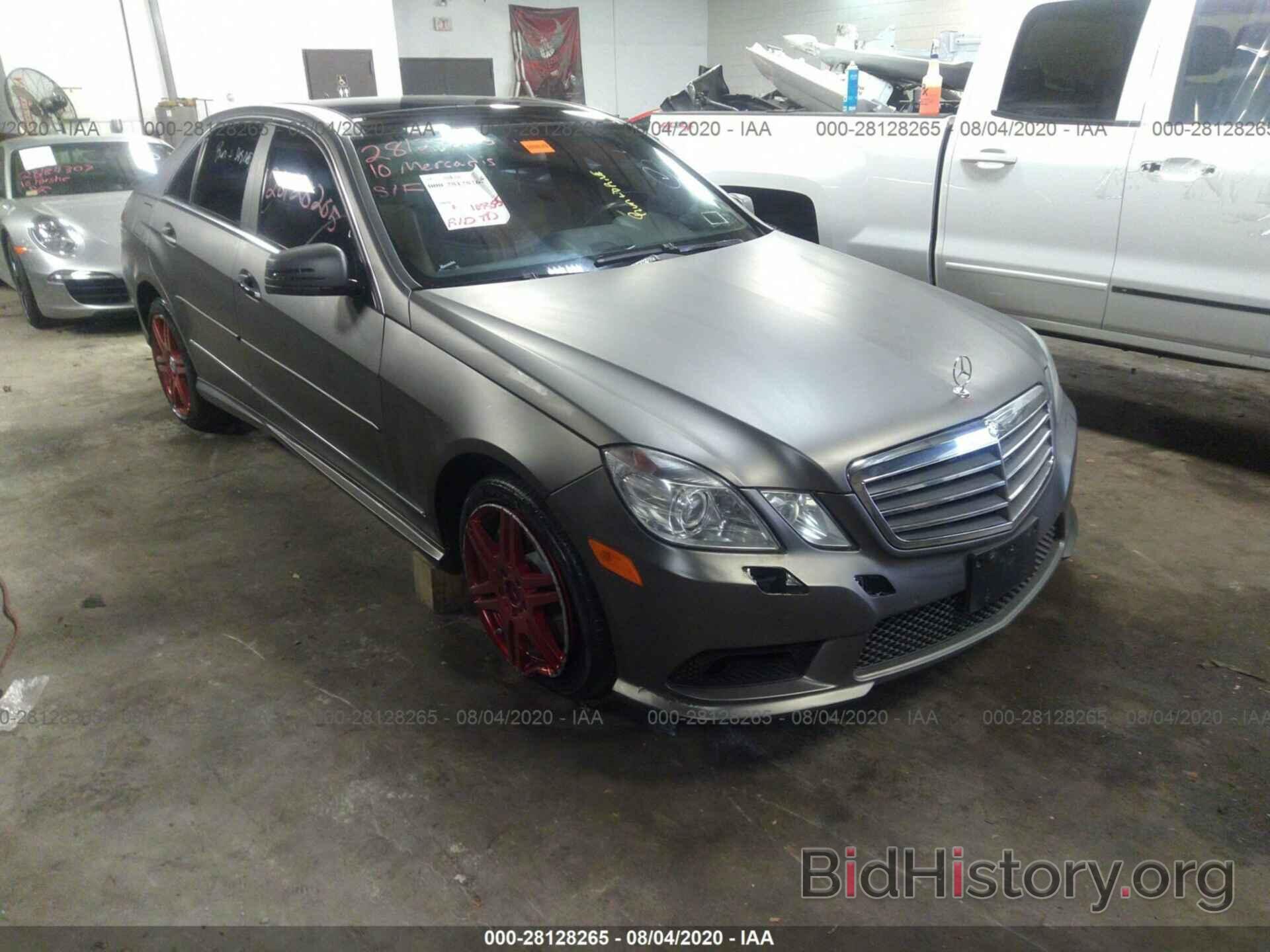 Photo WDDHF7CBXAA027554 - MERCEDES-BENZ E-CLASS 2010