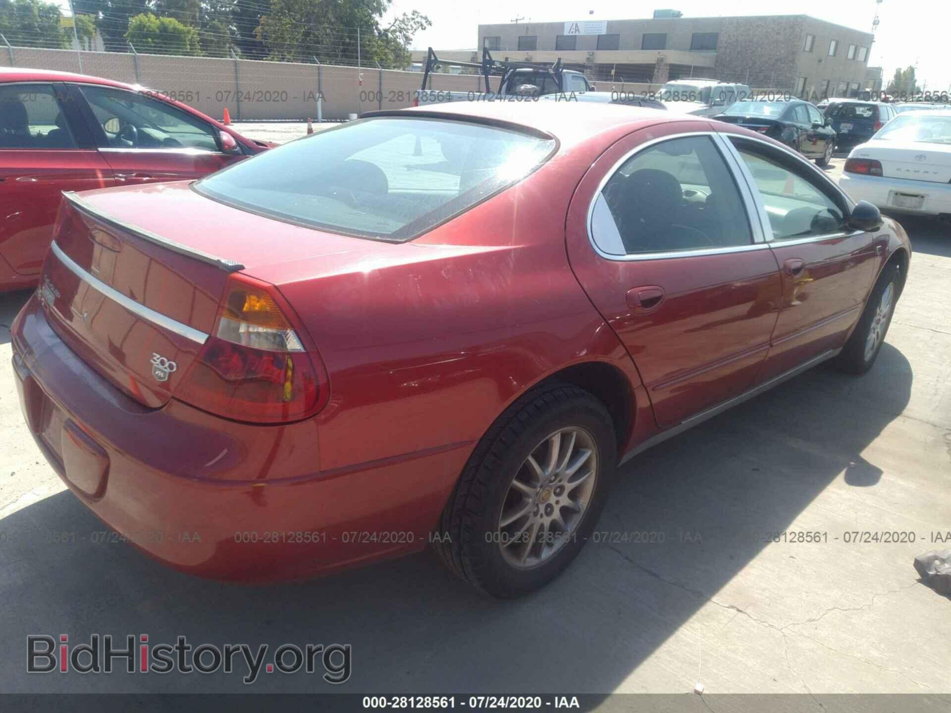 2002 CHRYSLER 300M - VIN: 2C3AE66G02H307782 - Photo 4