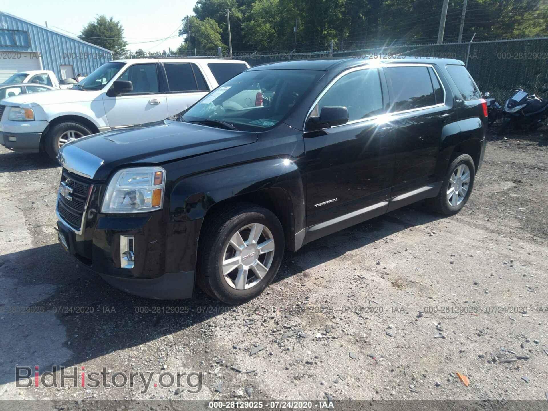 2011 GMC TERRAIN - VIN: 2CTFLREC8B6435596 - Photo 2