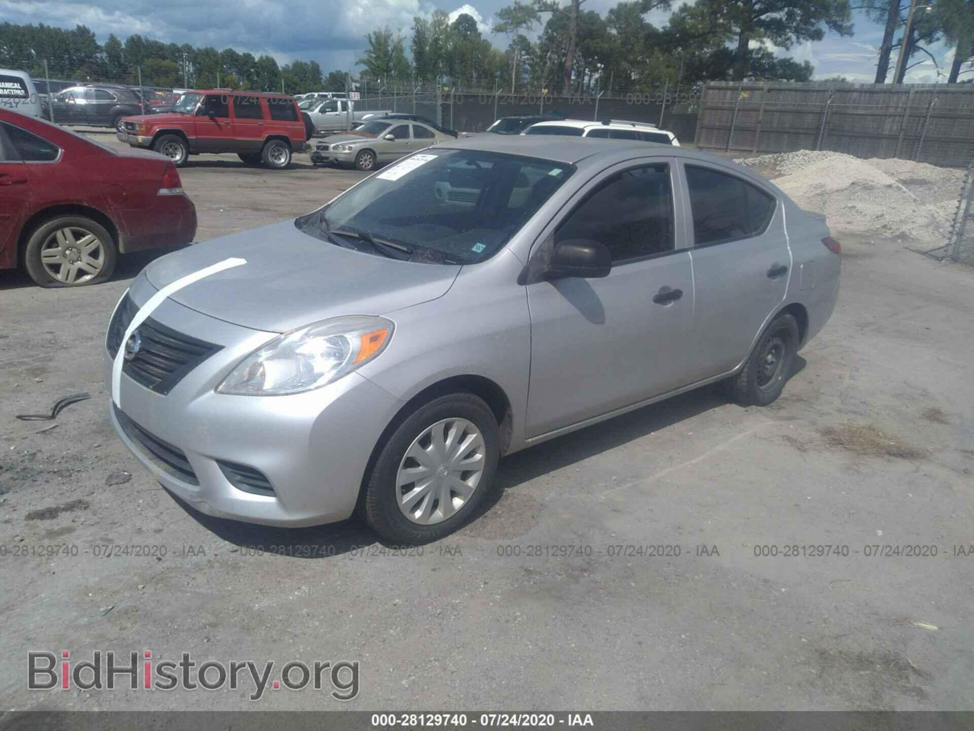 2014 NISSAN VERSA - VIN: 3N1CN7AP1EL815145 - Фото 2