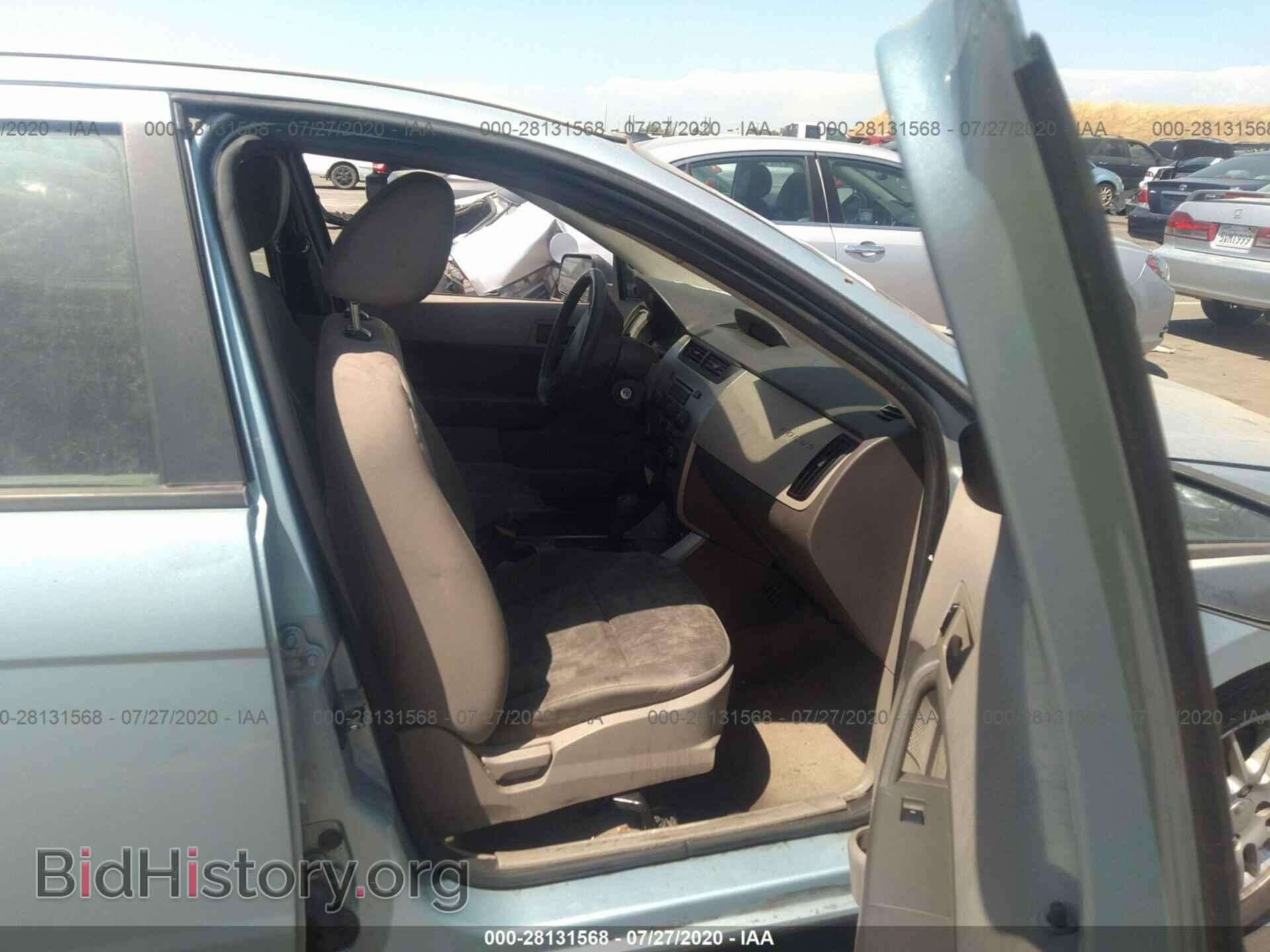 2008 FORD FOCUS - VIN: 1FAHP35N38W211065 - Фото 5