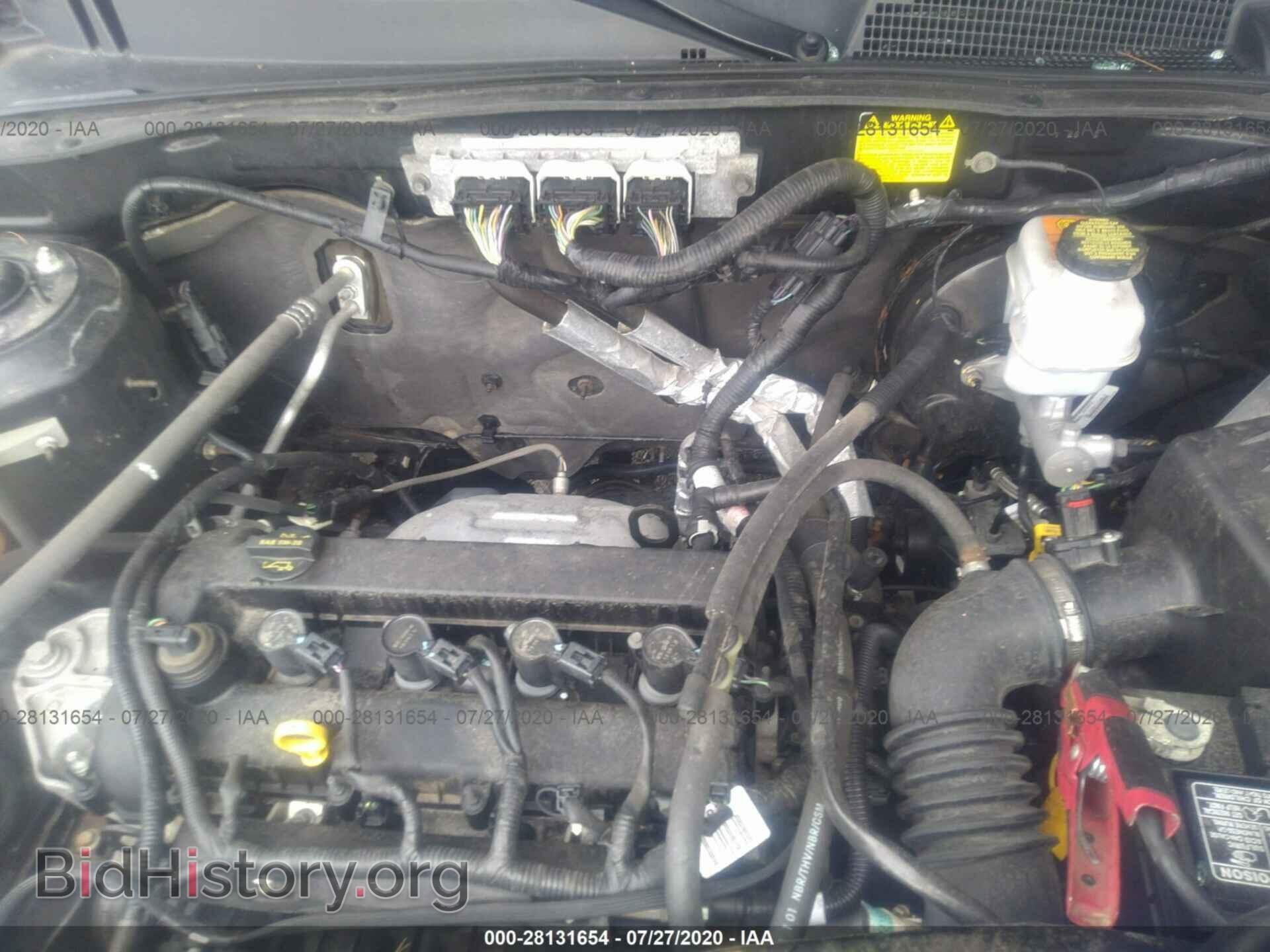 2011 MAZDA TRIBUTE - VIN: 4F2CY9C72BKM04735 - Фото 10