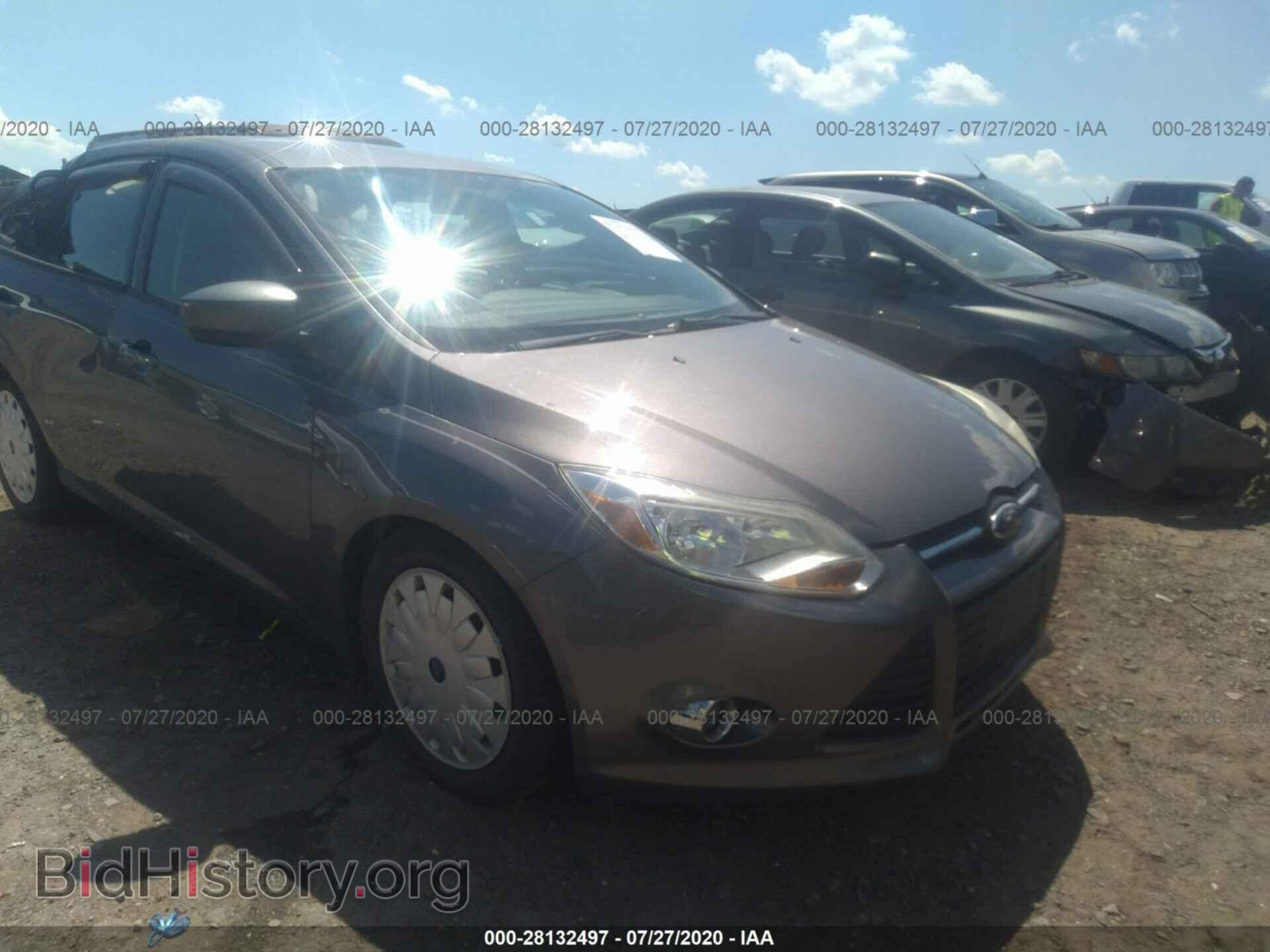 Photo 1FAHP3F23CL247417 - FORD FOCUS 2012
