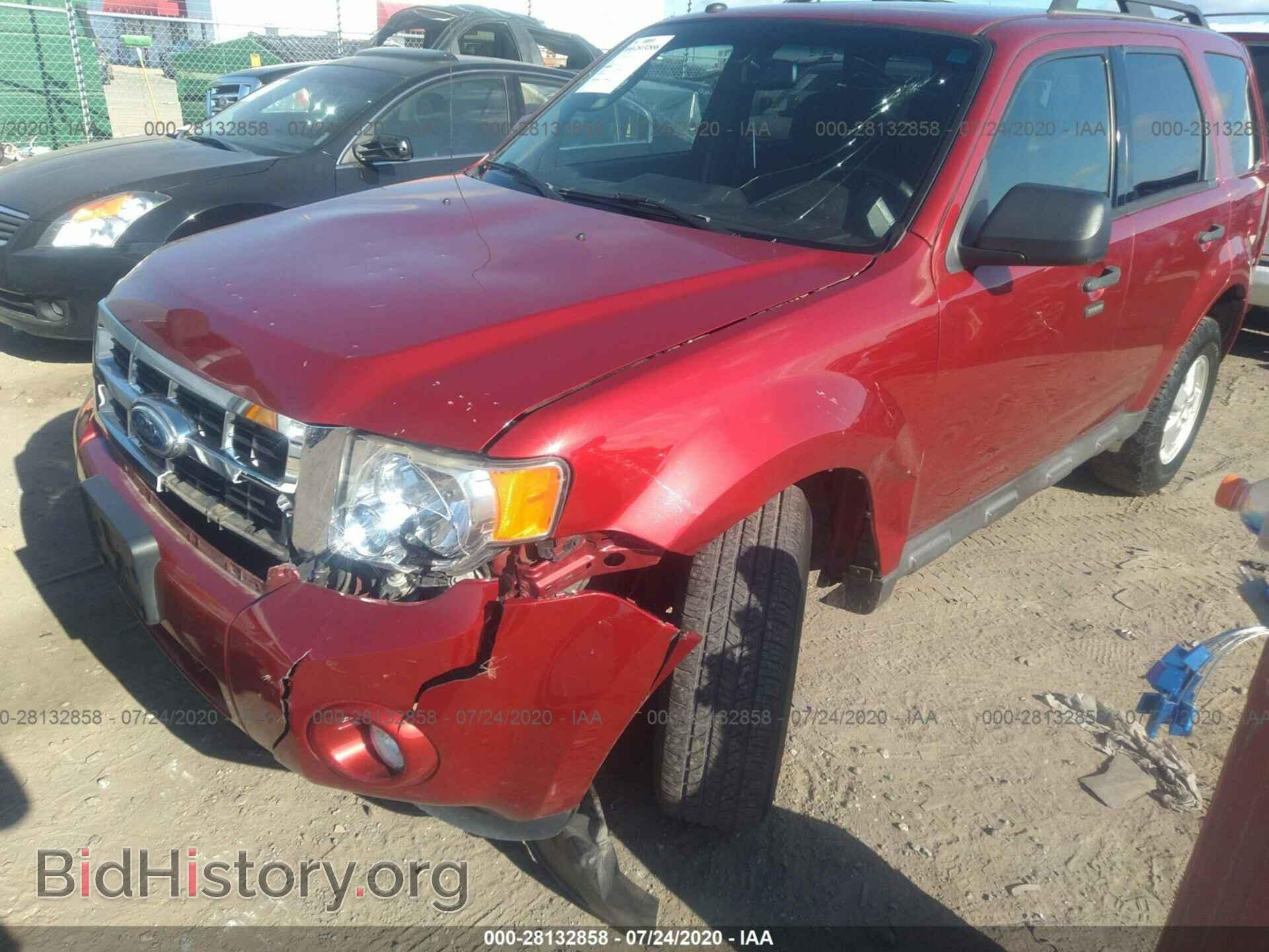 2012 FORD ESCAPE - VIN: 1FMCU0D70CKA27051 - Фото 2