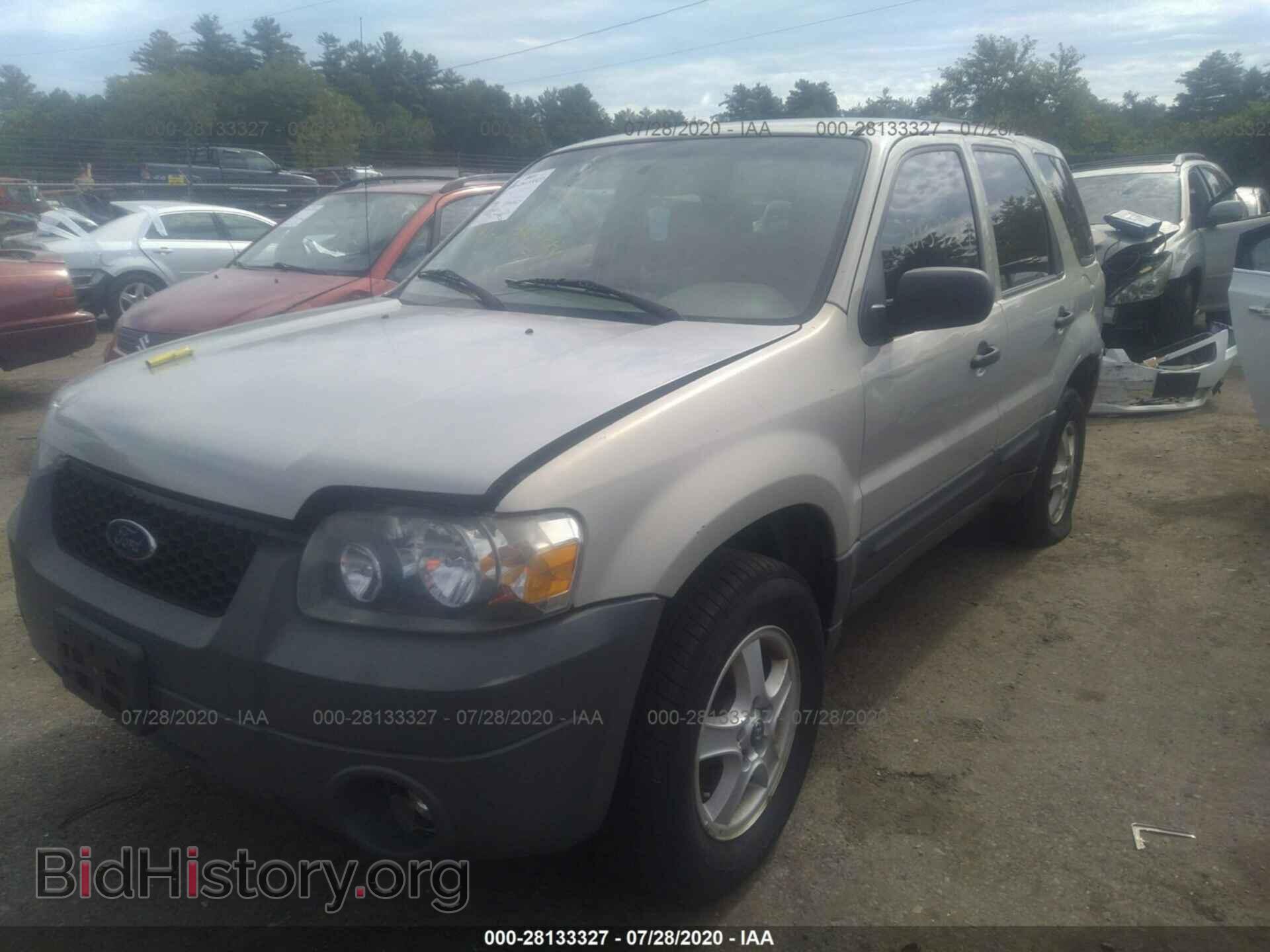 2005 FORD ESCAPE - VIN: 1FMYU93165KC72740 - Фото 2