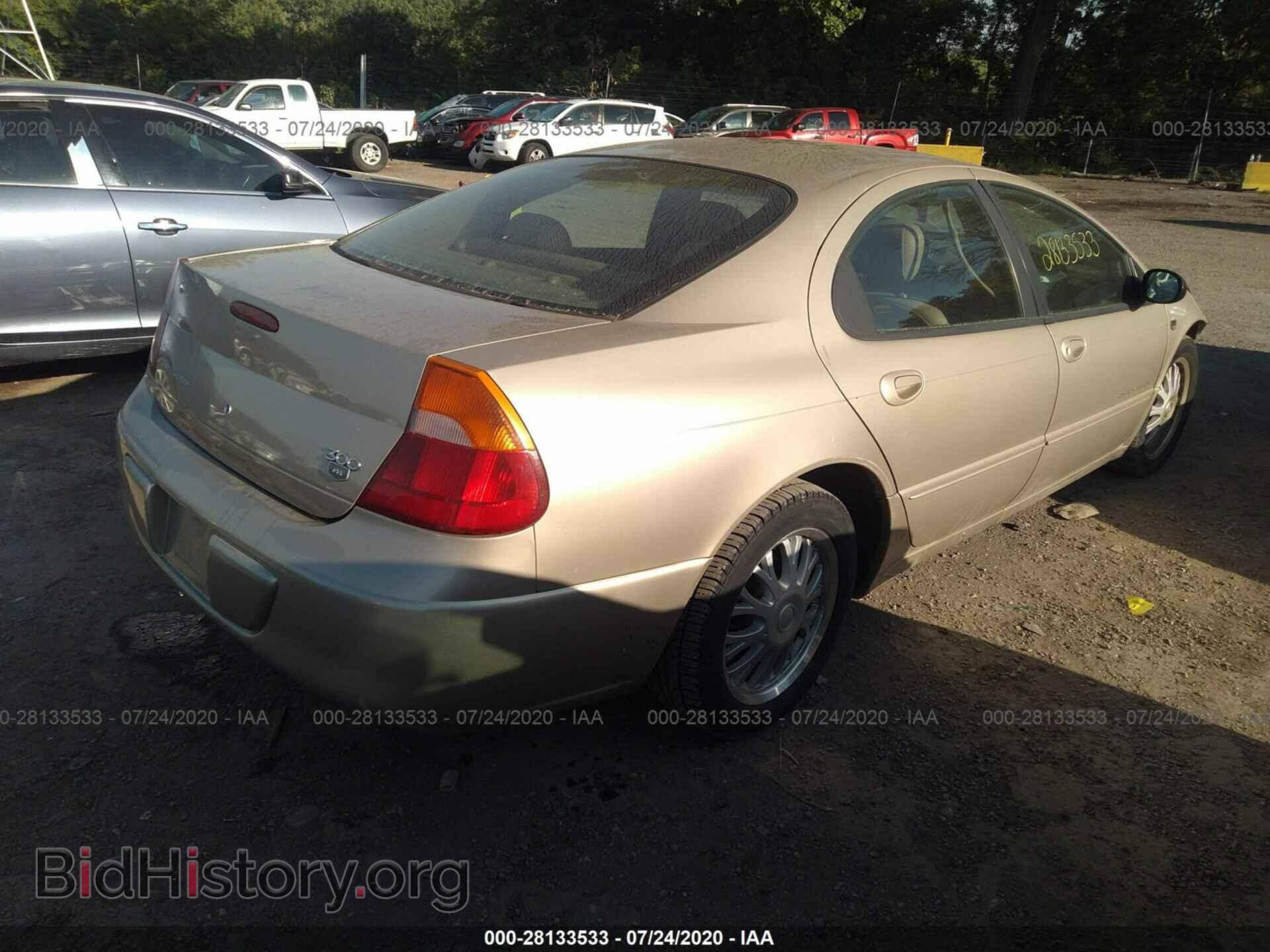 2000 CHRYSLER 300M - VIN: 2C3HE66G9YH164838 - Photo 4