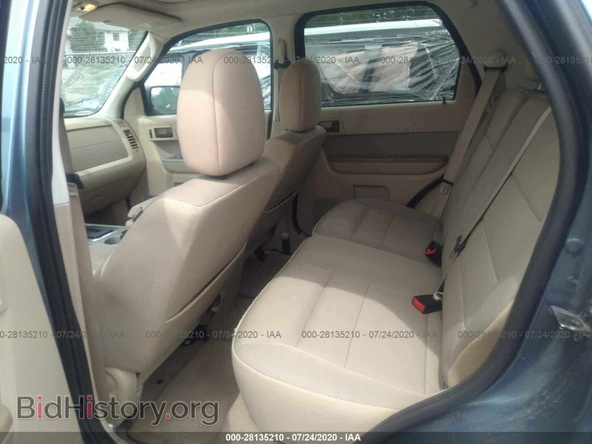 2011 FORD ESCAPE - VIN: 1FMCU0D77BKB94330 - Фото 8