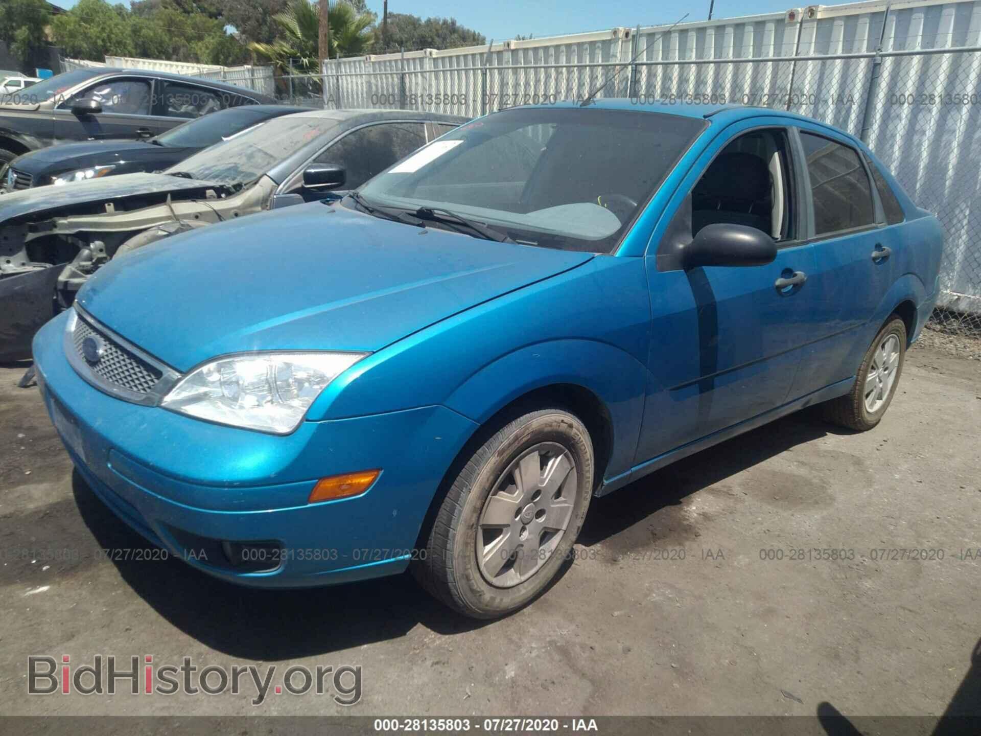 2007 FORD FOCUS - VIN: 1FAHP34N47W208269 - Фото 2