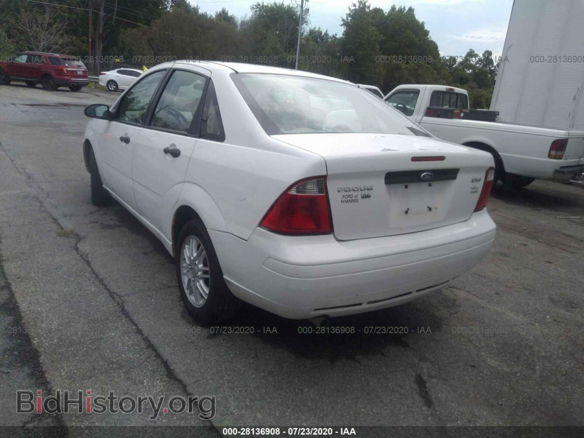 2005 FORD FOCUS - VIN: 1FAFP34N65W217754 - Фото 3