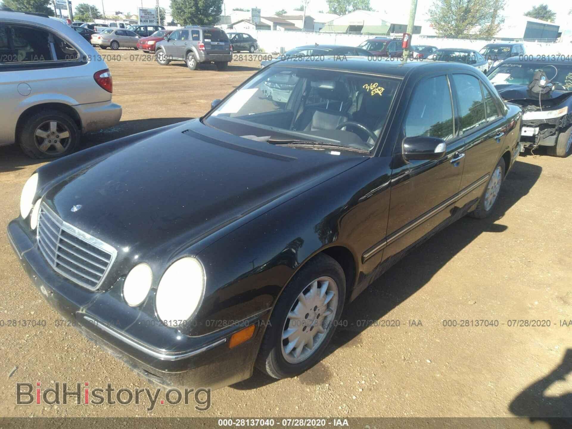 2001 MERCEDES-BENZ E-CLASS - VIN: WDBJF82J01X059015 - Фото 2