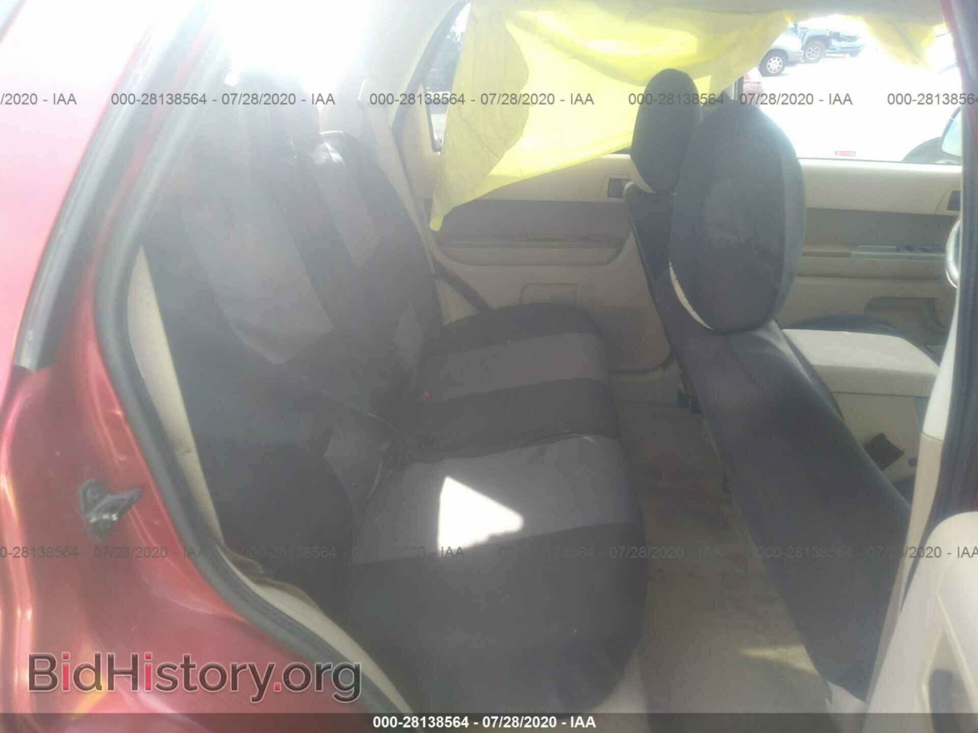 2009 FORD ESCAPE - VIN: 1FMCU03759KB00165 - Фото 8