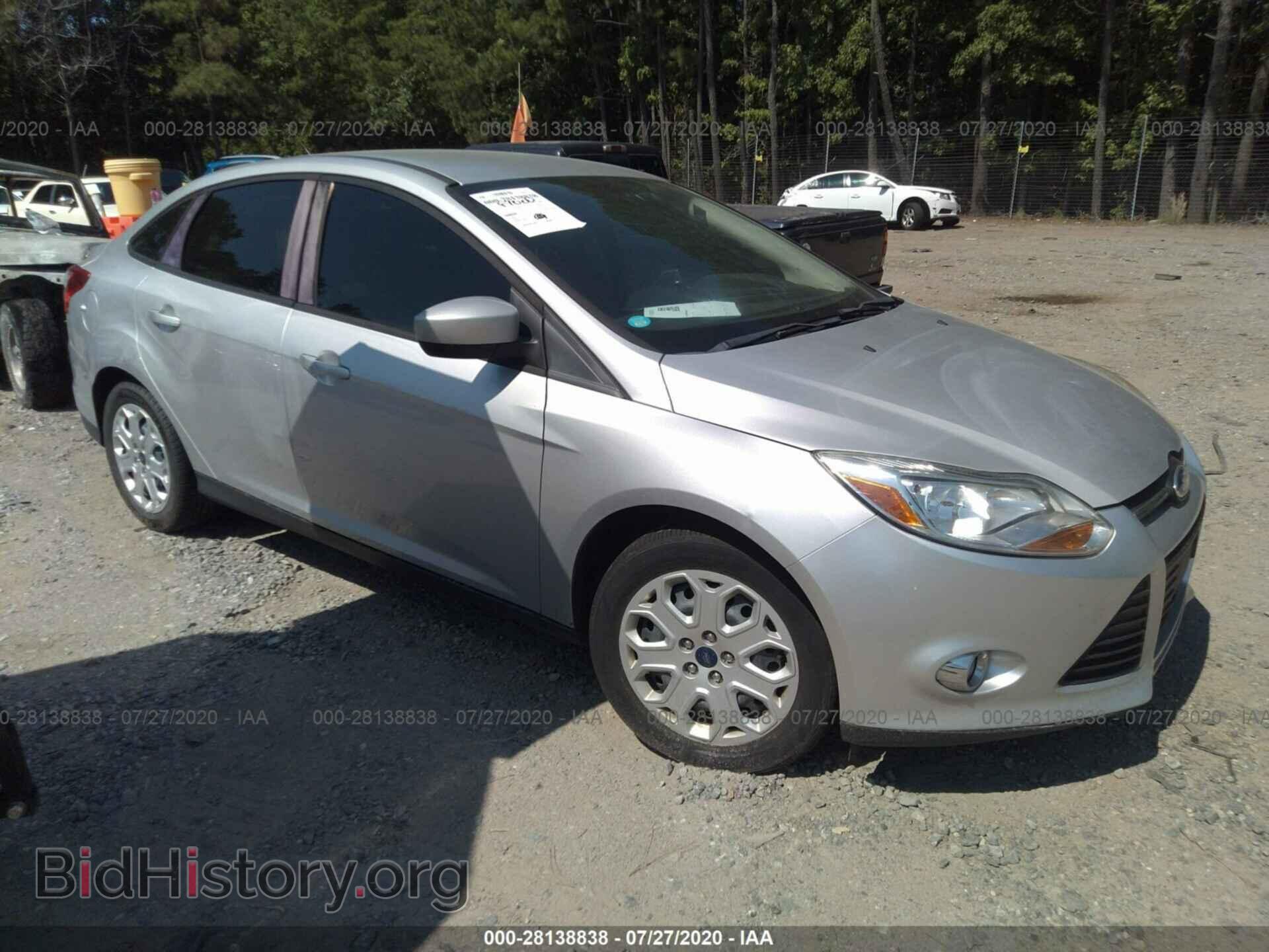 Photo 1FAHP3F21CL320610 - FORD FOCUS 2012