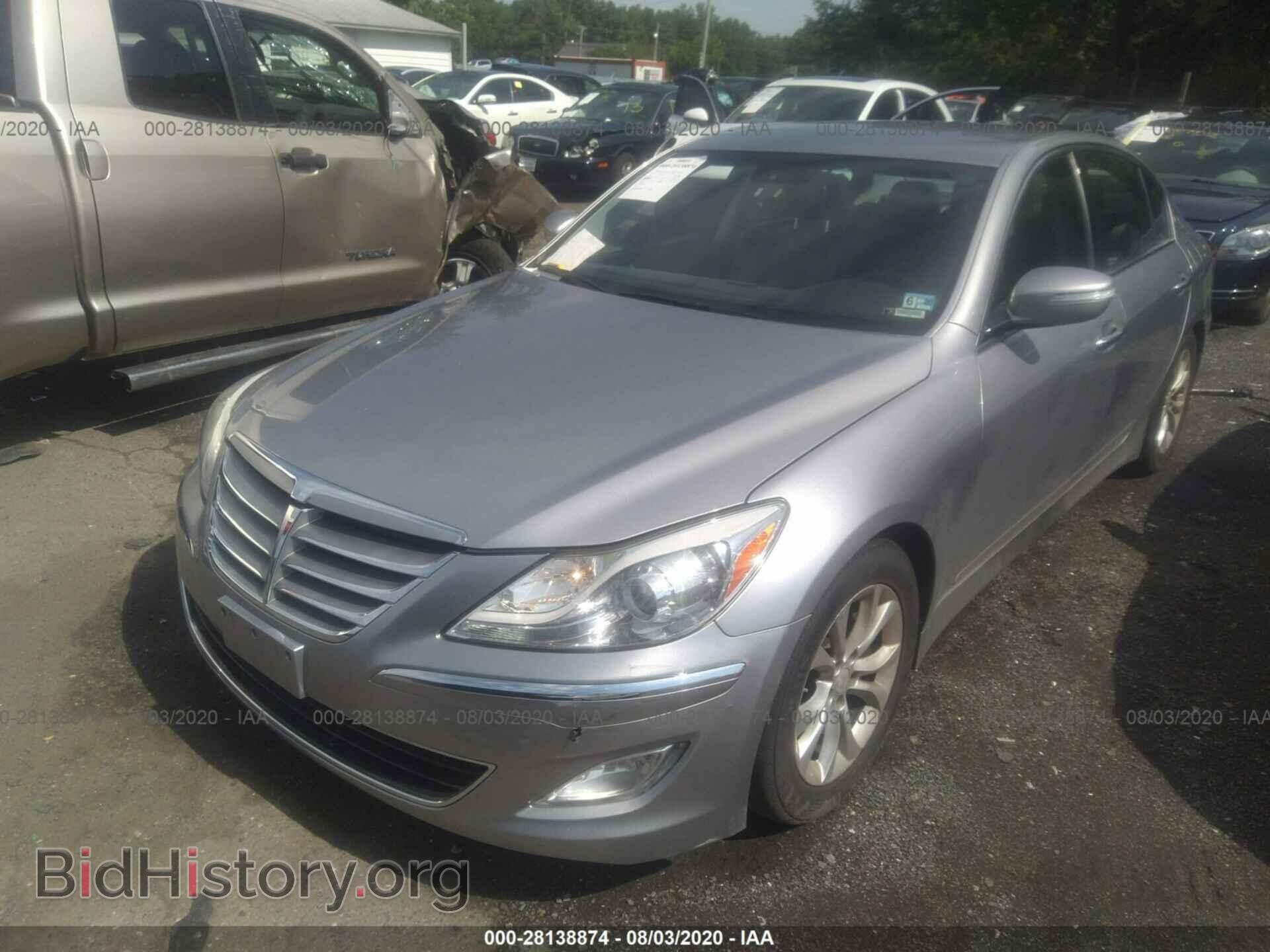 2013 HYUNDAI GENESIS - VIN: KMHGC4DD3DU242530 - Фото 2