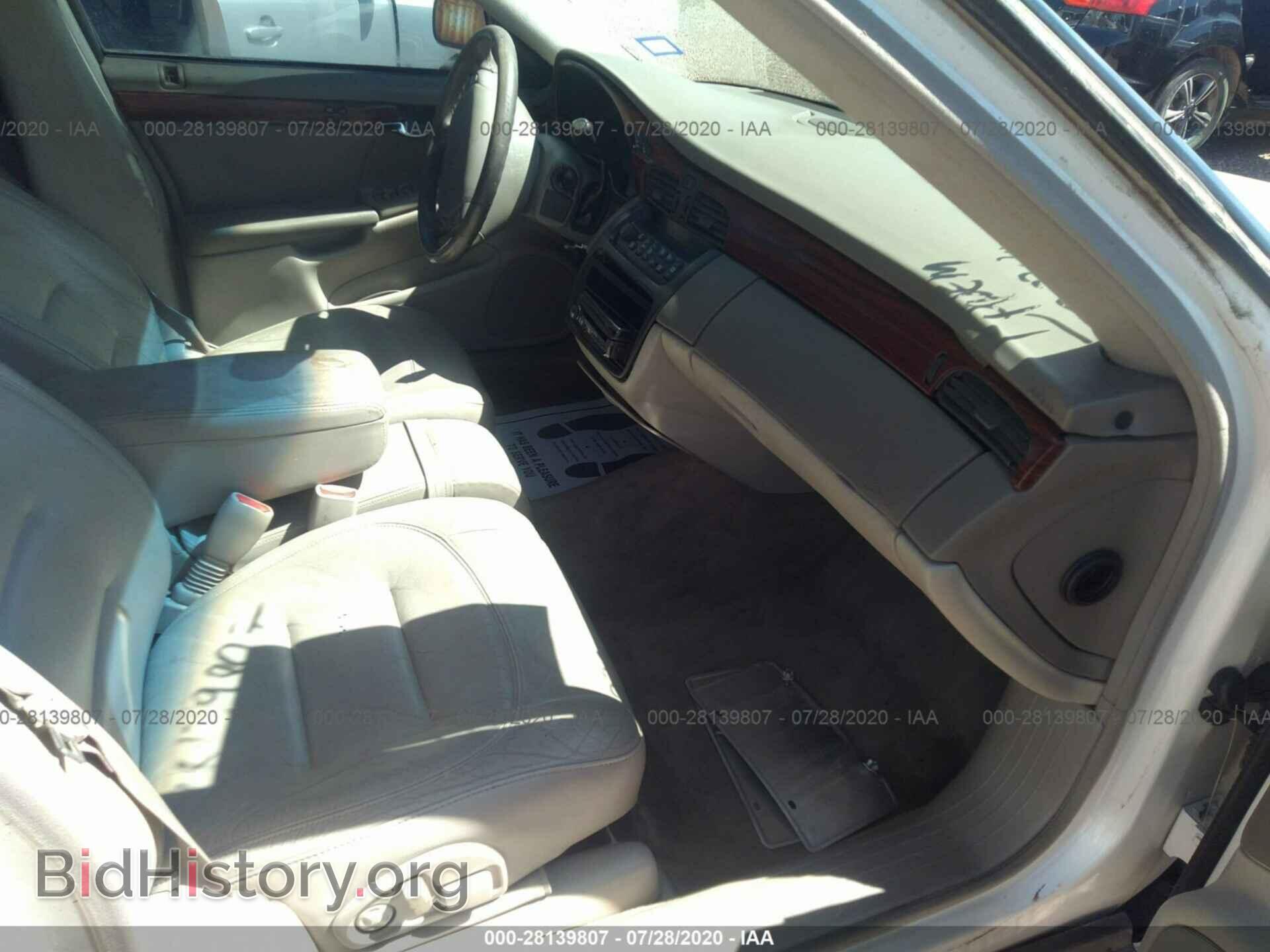 2000 CADILLAC DEVILLE - VIN: 1G6KD54YXYU263386 - Photo 5