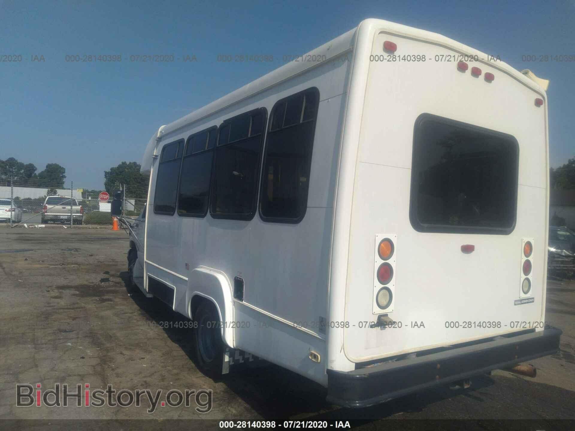 2004 FORD ECONOLINE - VIN: 1FDXE45S34HA36611 - Фото 3